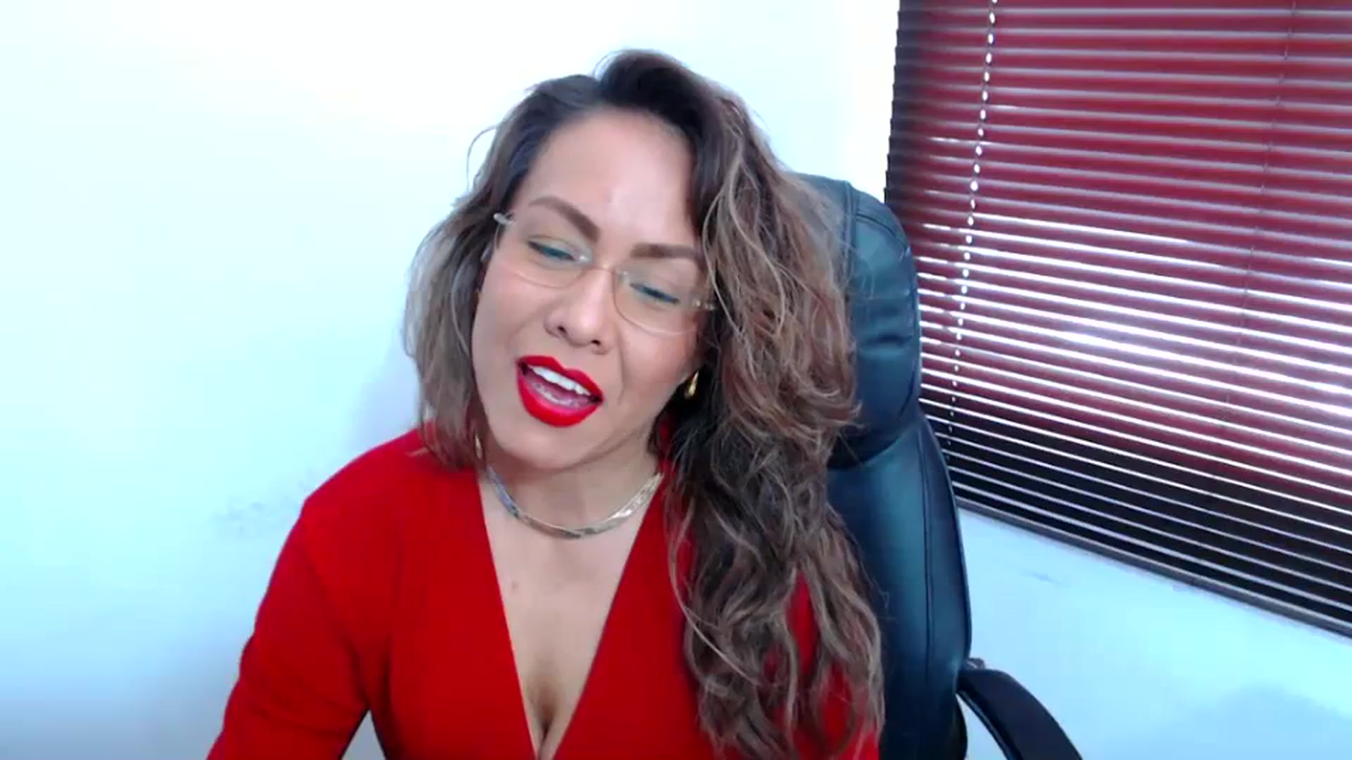 Gallery image thumbnail from office_secret's myfreecams stream on, 07/31/2023, 17:40 image 20 of 20
