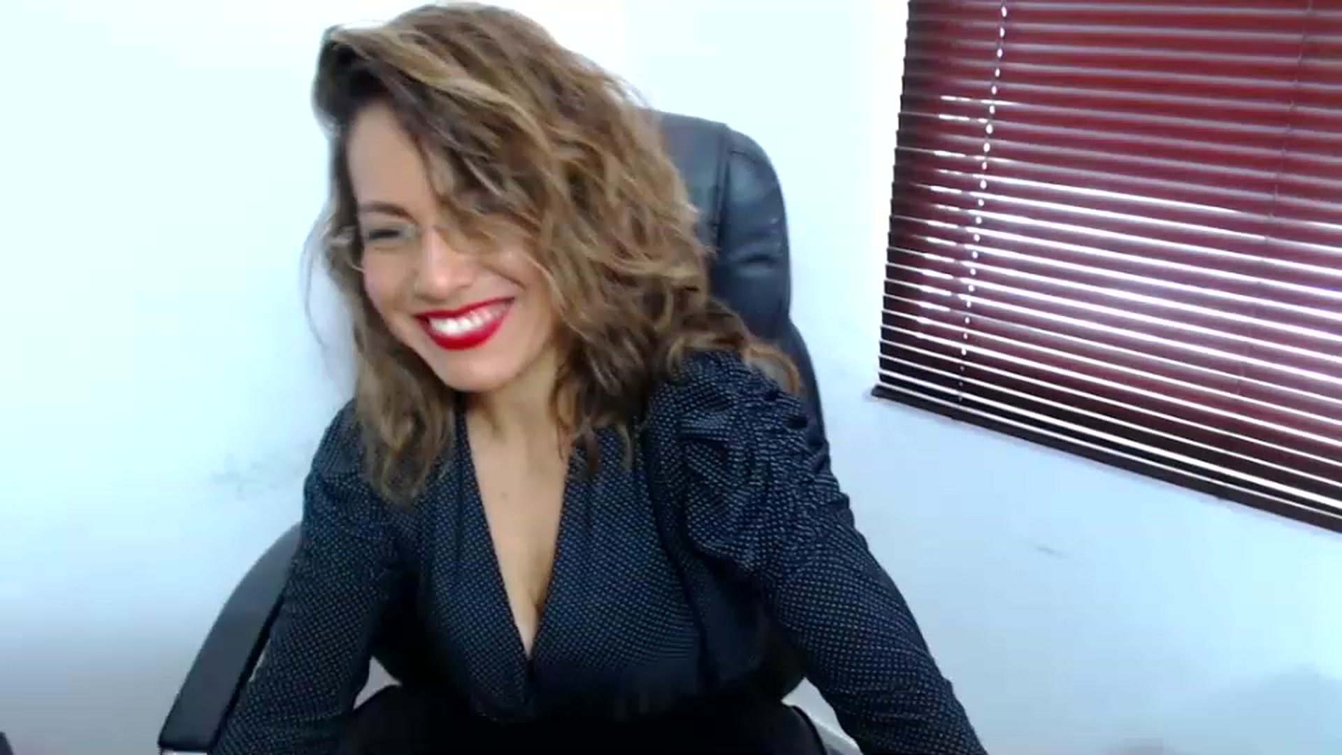 Gallery image thumbnail from office_secret's myfreecams stream on, 08/03/2023, 18:26 image 1 of 20