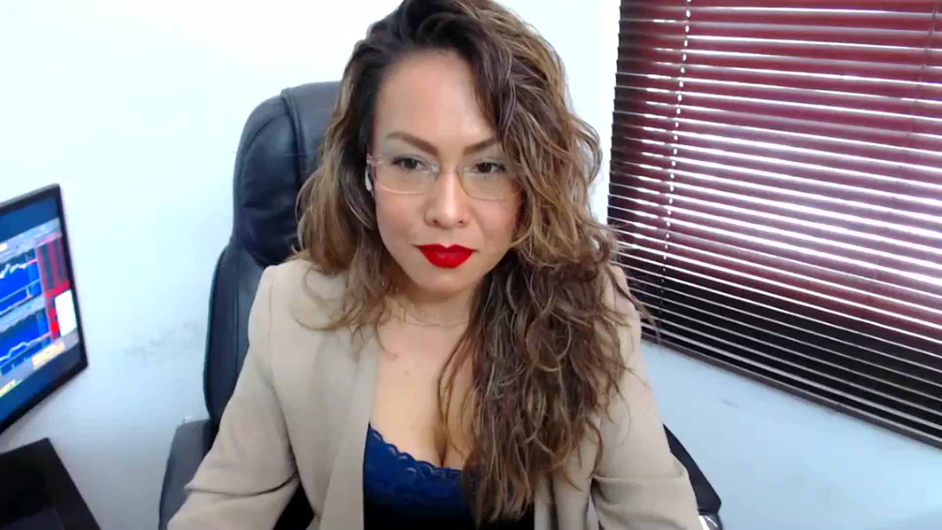 Gallery image thumbnail from office_secret's myfreecams stream on, 08/15/2023, 16:47 image 19 of 20