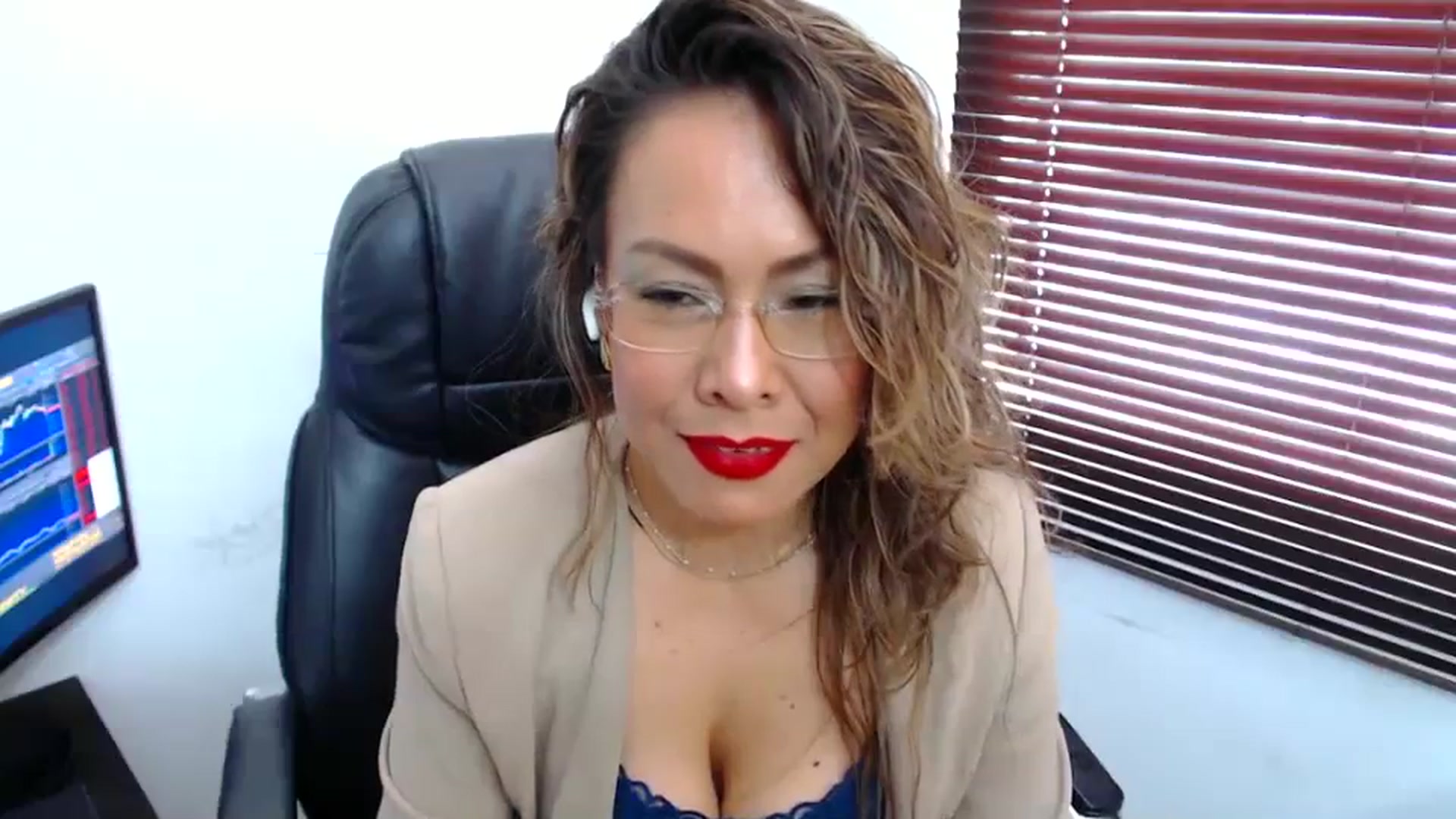 Gallery image thumbnail from office_secret's myfreecams stream on, 08/15/2023, 16:47 image 7 of 20