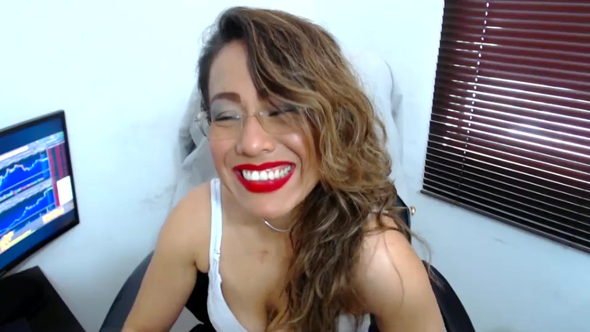 Gallery image thumbnail from office_secret's myfreecams stream on, 09/15/2023, 18:41 image 2 of 20