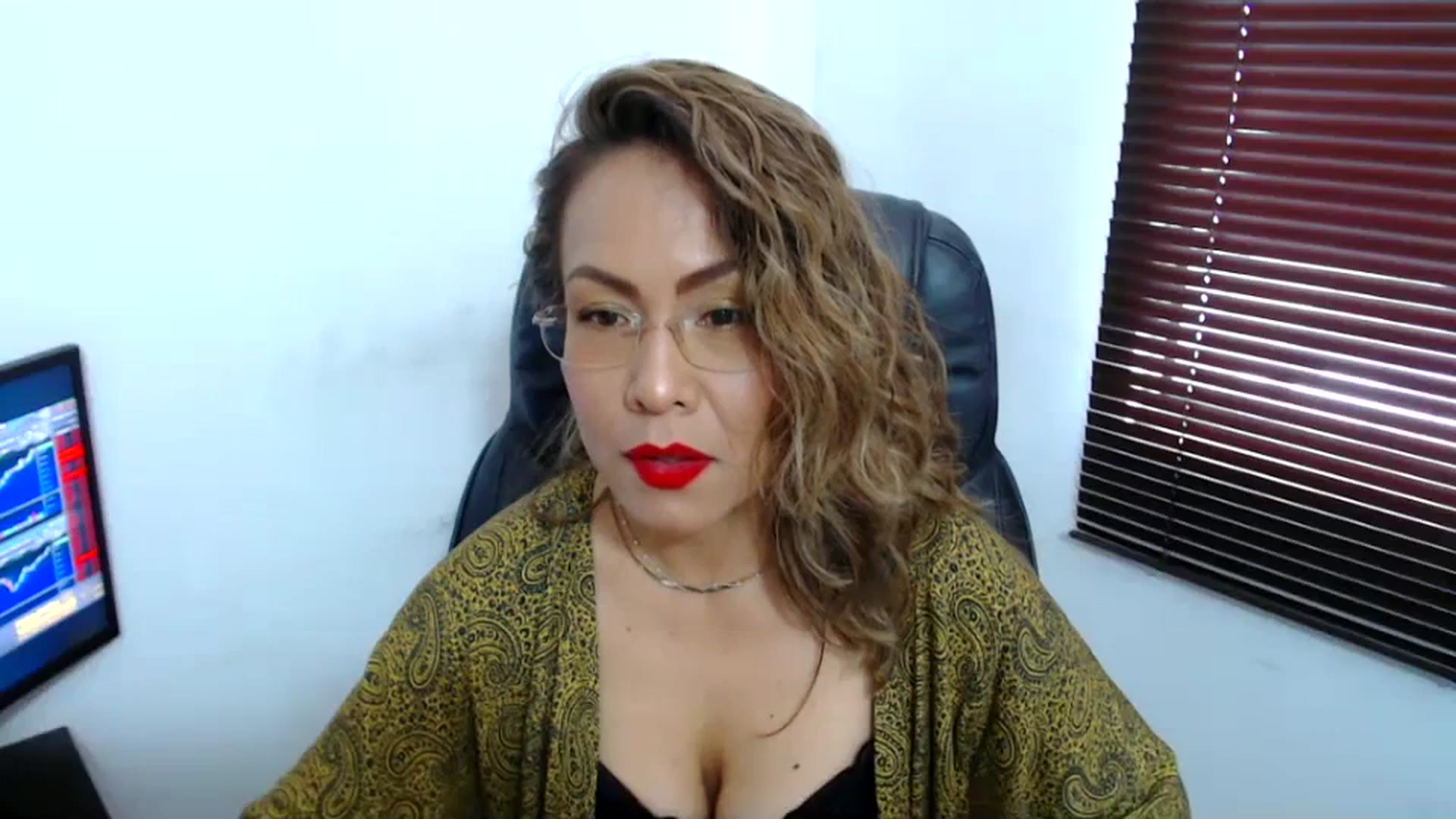 Gallery image thumbnail from office_secret's myfreecams stream on, 10/10/2023, 18:35 image 9 of 20