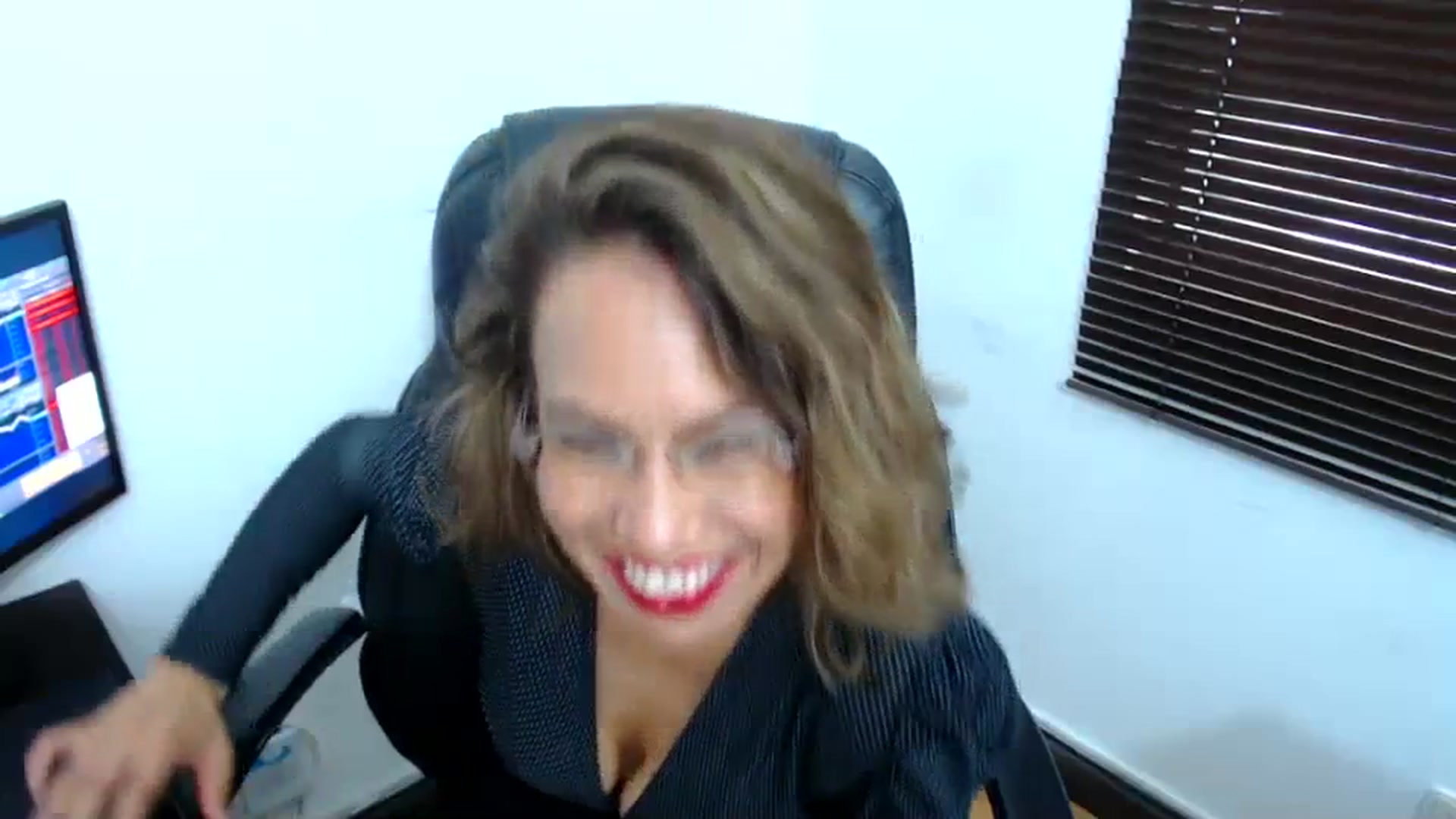 Gallery image thumbnail from office_secret's myfreecams stream on, 10/16/2023, 20:02 image 11 of 20