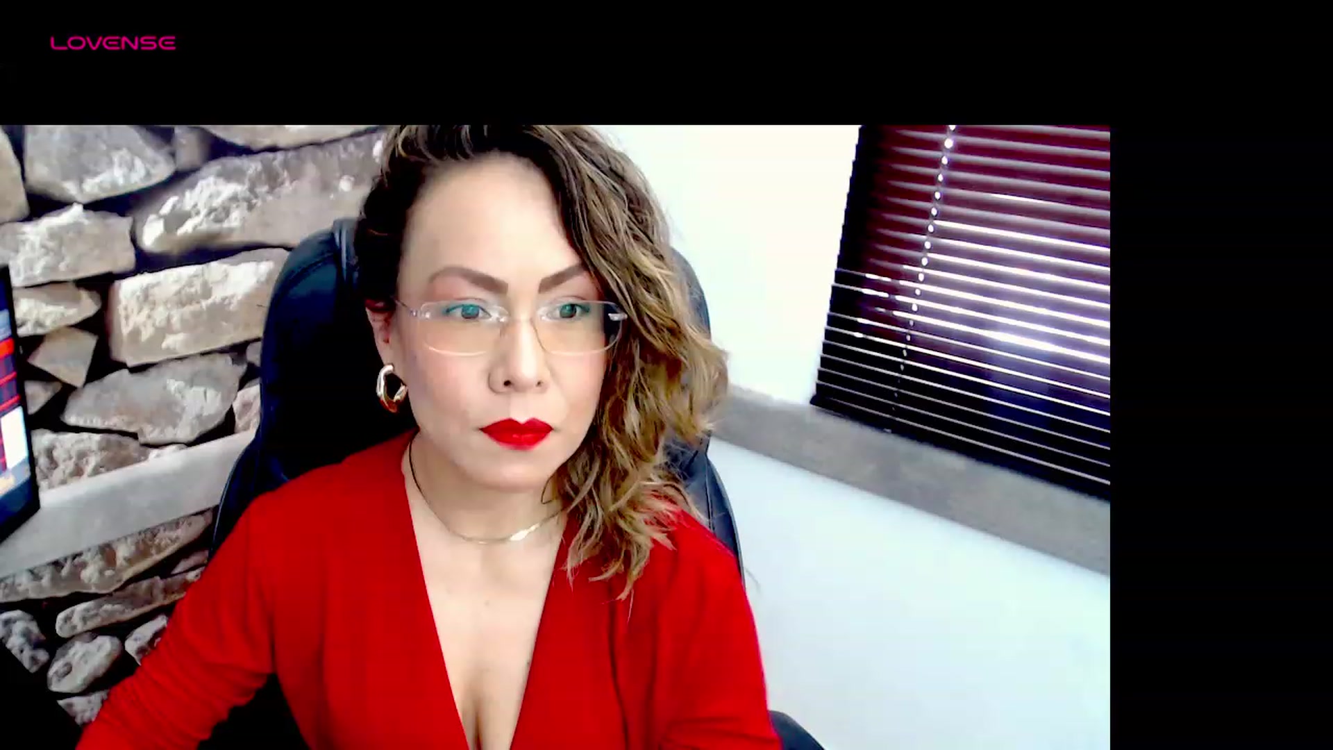 Gallery image thumbnail from office_secret's myfreecams stream on, 10/23/2023, 16:25 image 20 of 20
