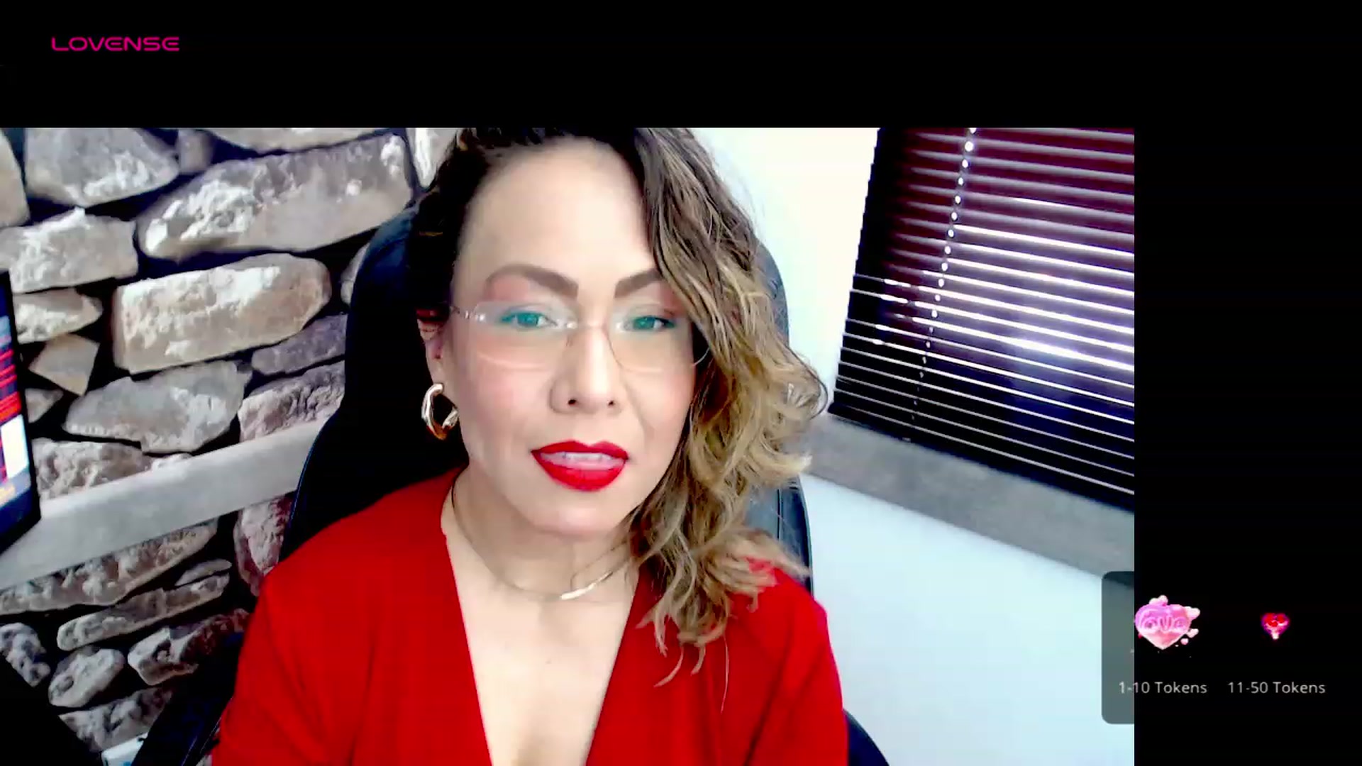 Gallery image thumbnail from office_secret's myfreecams stream on, 10/23/2023, 16:25 image 10 of 20