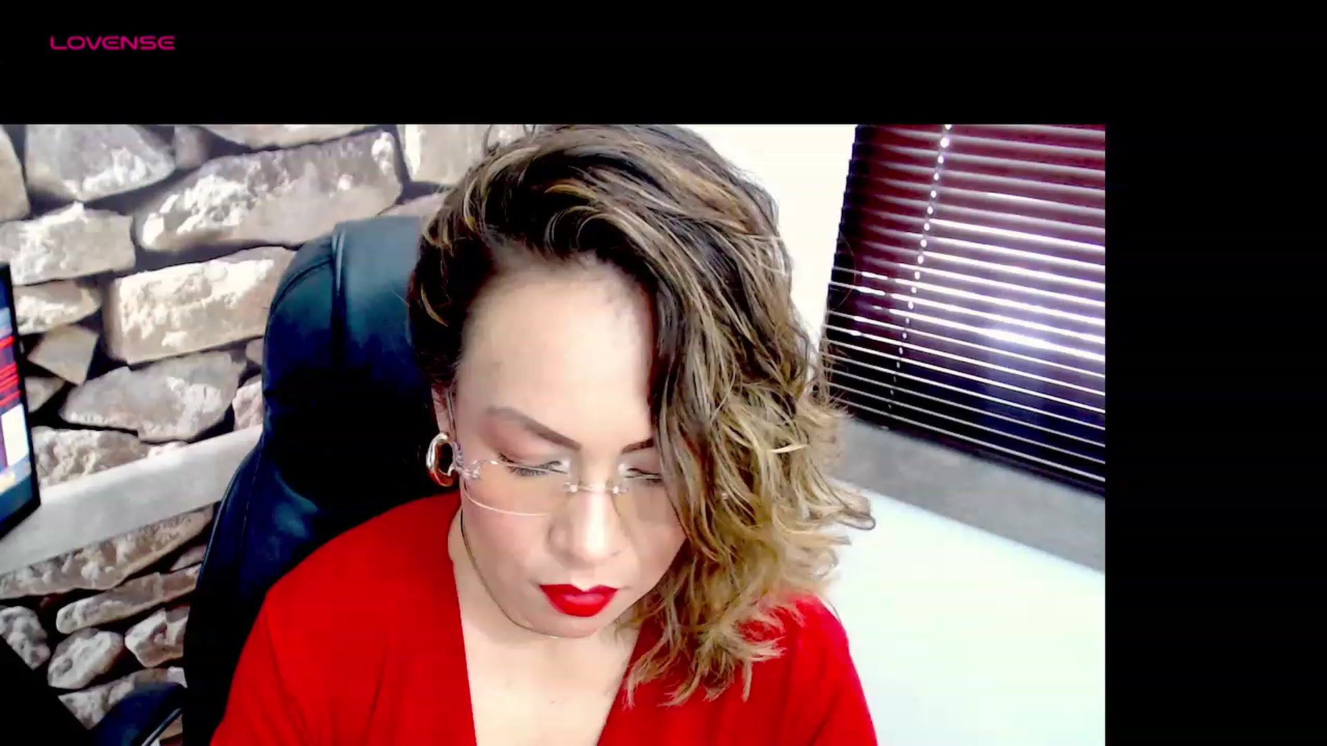Gallery image thumbnail from office_secret's myfreecams stream on, 10/23/2023, 16:25 image 6 of 20