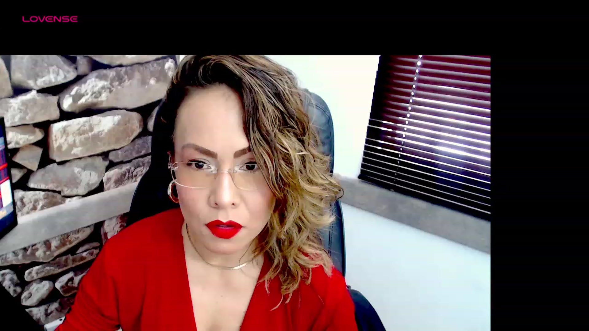 Gallery image thumbnail from office_secret's myfreecams stream on, 10/23/2023, 16:25 image 9 of 20
