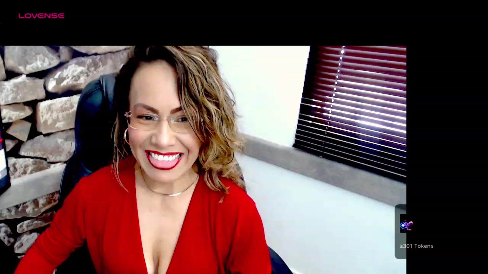Gallery image thumbnail from office_secret's myfreecams stream on, 10/23/2023, 16:51 image 5 of 20