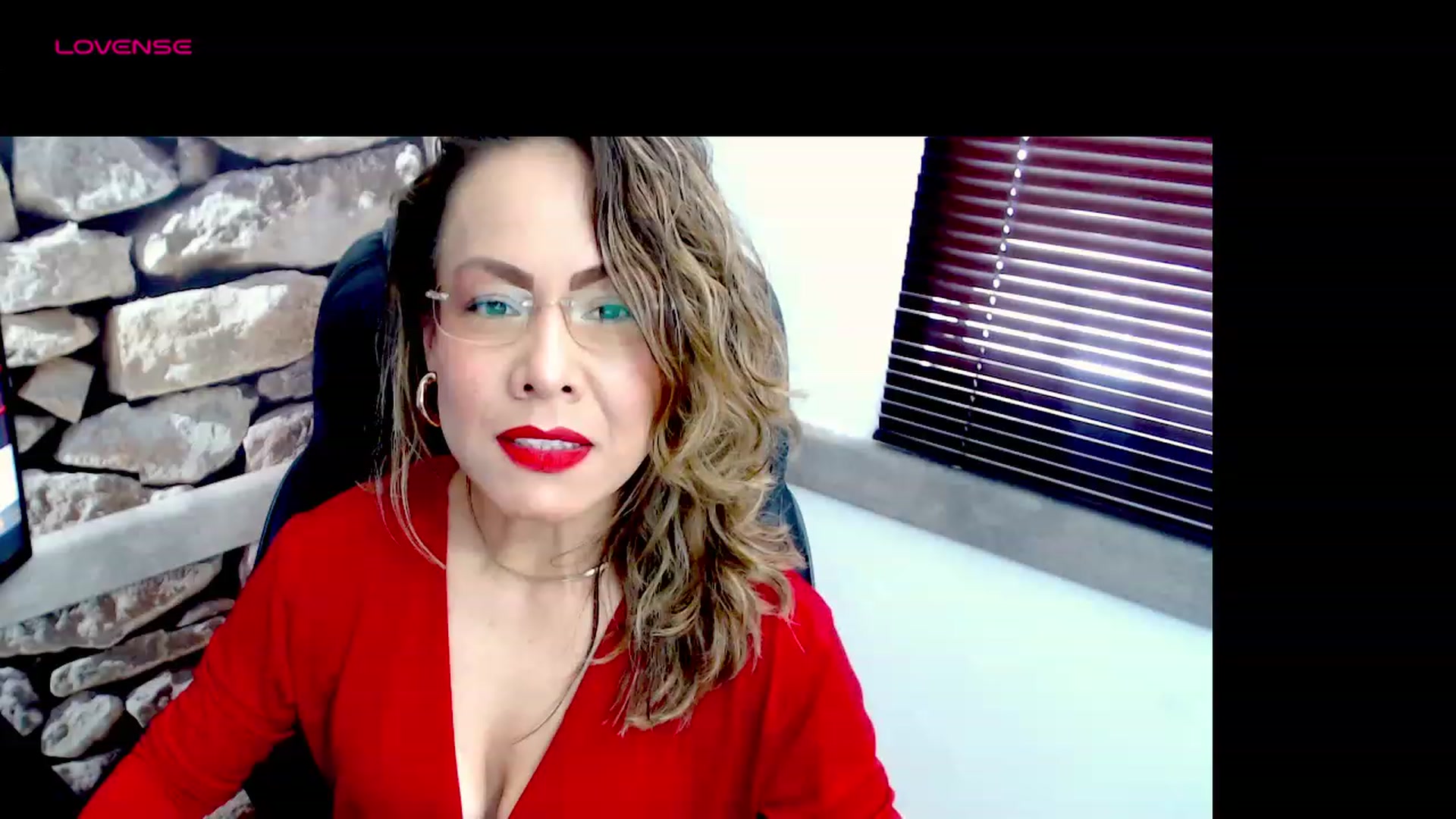 Gallery image thumbnail from office_secret's myfreecams stream on, 10/23/2023, 16:51 image 4 of 20