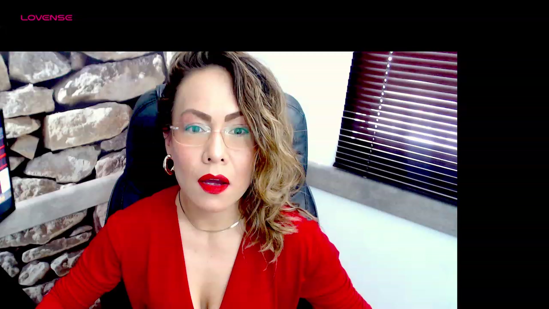 Gallery image thumbnail from office_secret's myfreecams stream on, 10/23/2023, 16:51 image 1 of 20