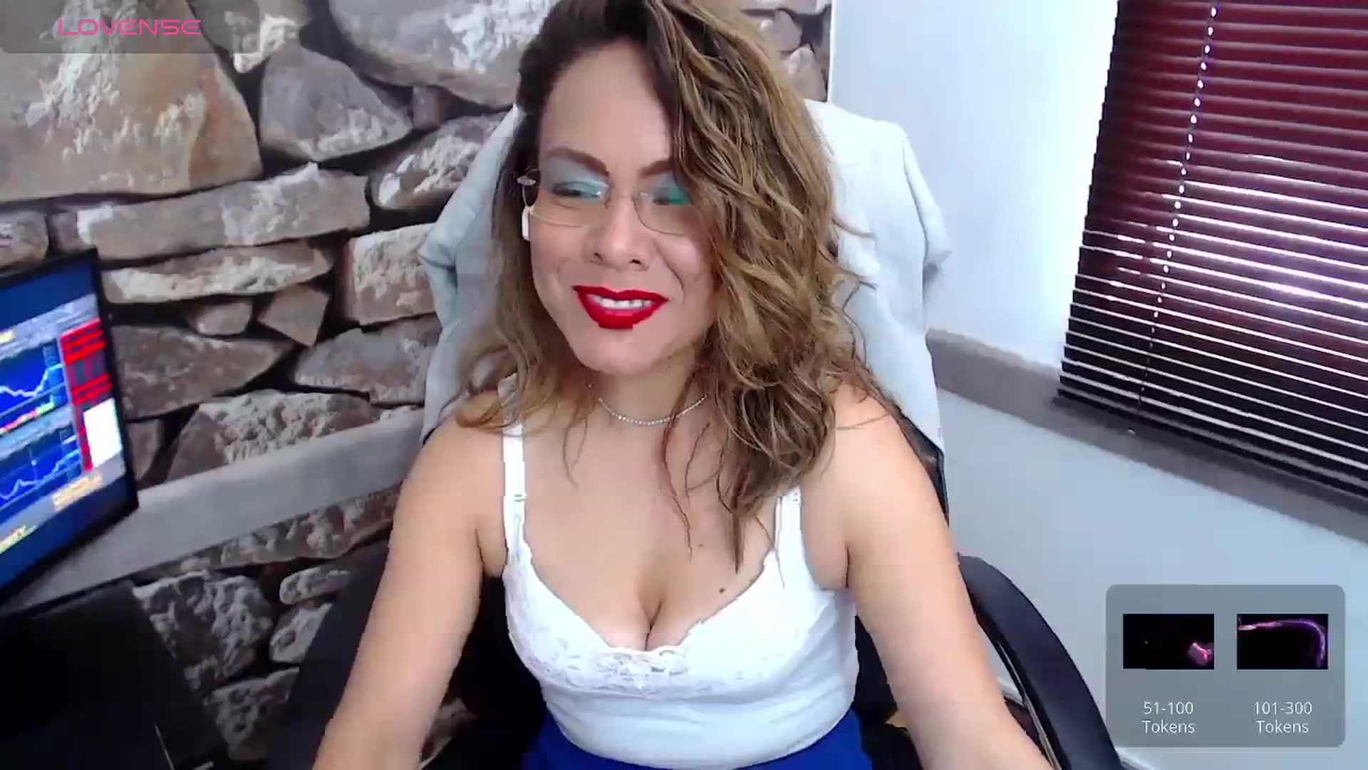 Gallery image thumbnail from office_secret's myfreecams stream on, 10/24/2023, 17:50 image 8 of 20