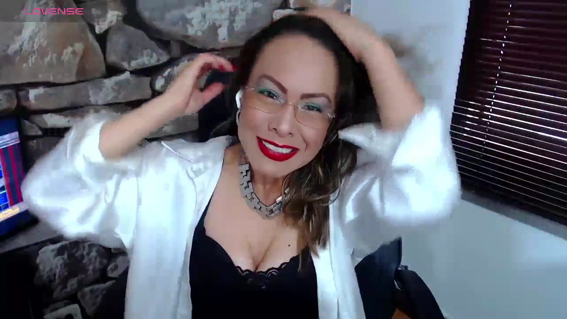 Gallery image thumbnail from office_secret's myfreecams stream on, 11/02/2023, 16:49 image 20 of 20