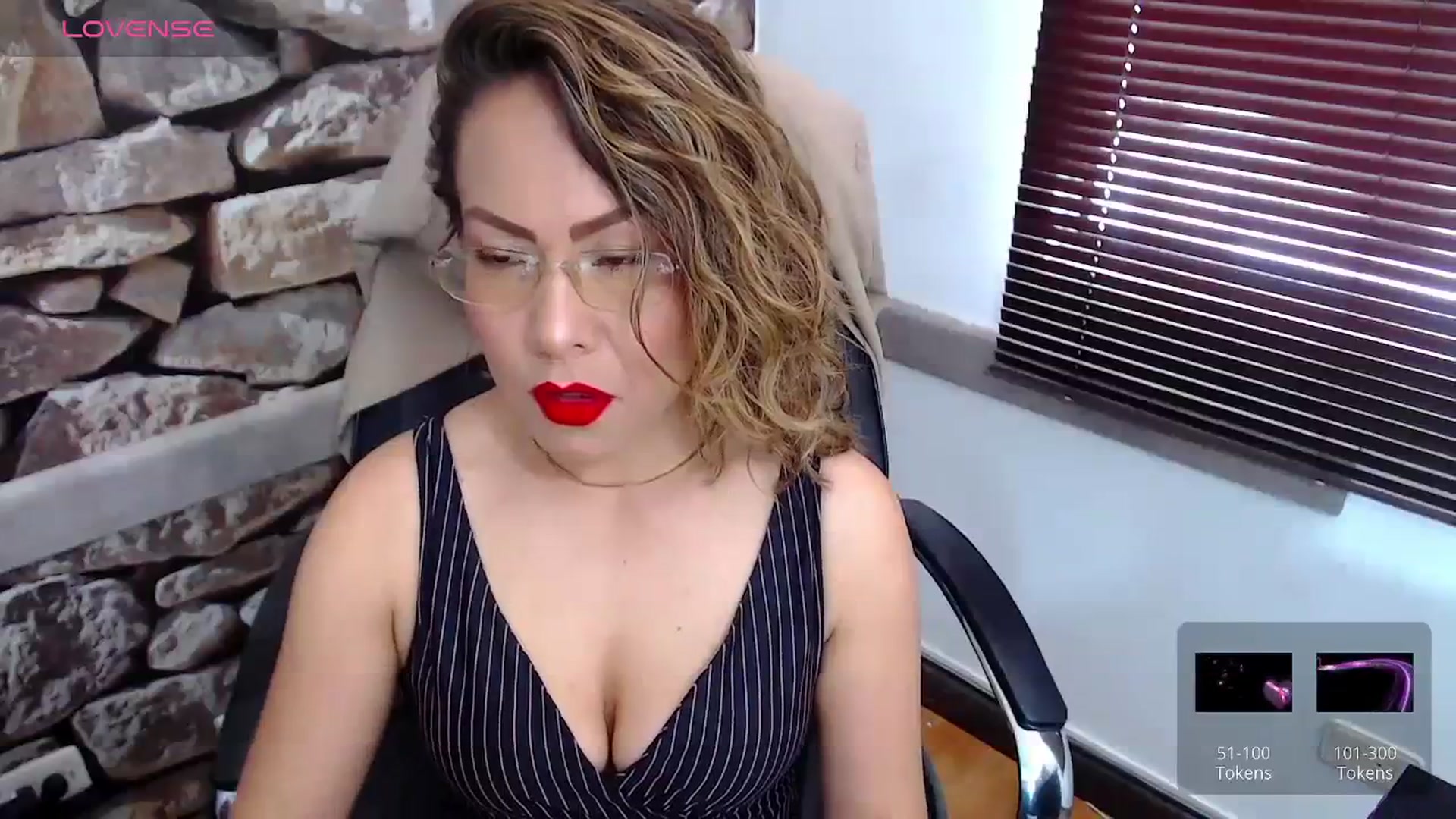 Gallery image thumbnail from office_secret's myfreecams stream on, 11/03/2023, 16:48 image 8 of 20