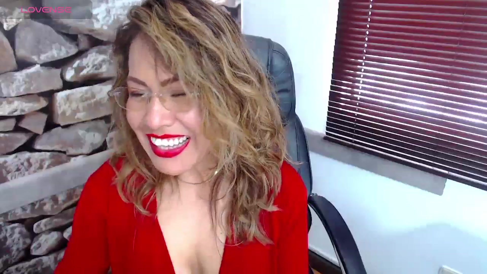 Gallery image thumbnail from office_secret's myfreecams stream on, 11/09/2023, 17:59 image 20 of 20