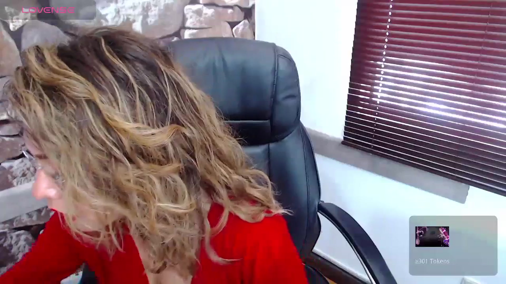Gallery image thumbnail from office_secret's myfreecams stream on, 11/09/2023, 17:59 image 12 of 20
