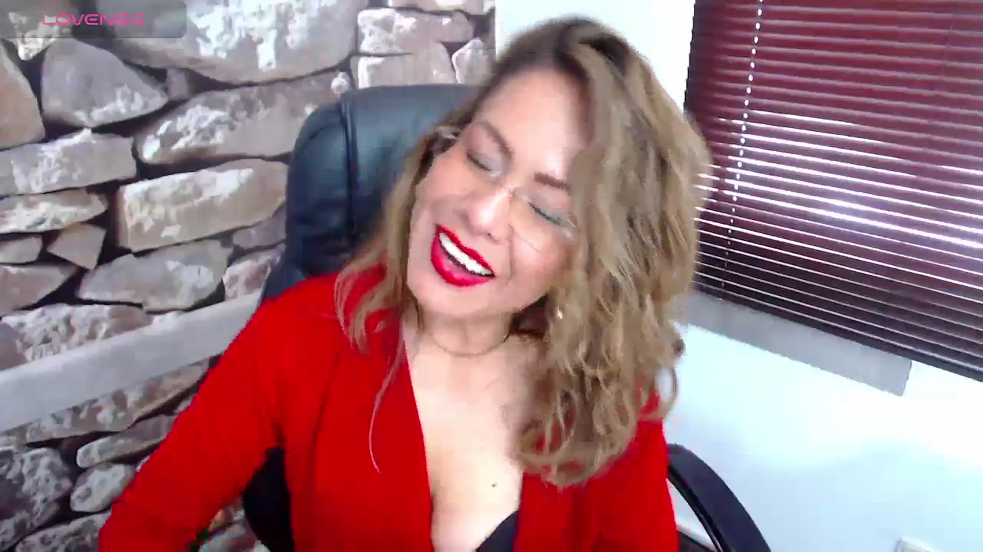 Gallery image thumbnail from office_secret's myfreecams stream on, 11/09/2023, 17:59 image 14 of 20