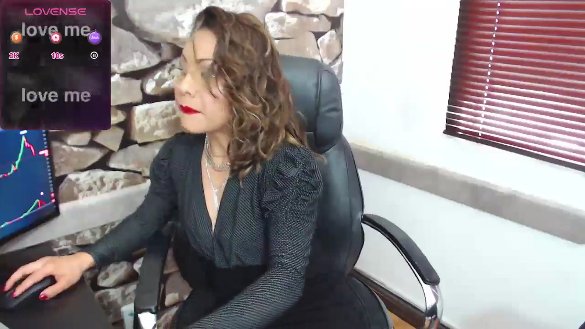Gallery image thumbnail from office_secret's myfreecams stream on, 07/15/2024, 17:34 image 2 of 20