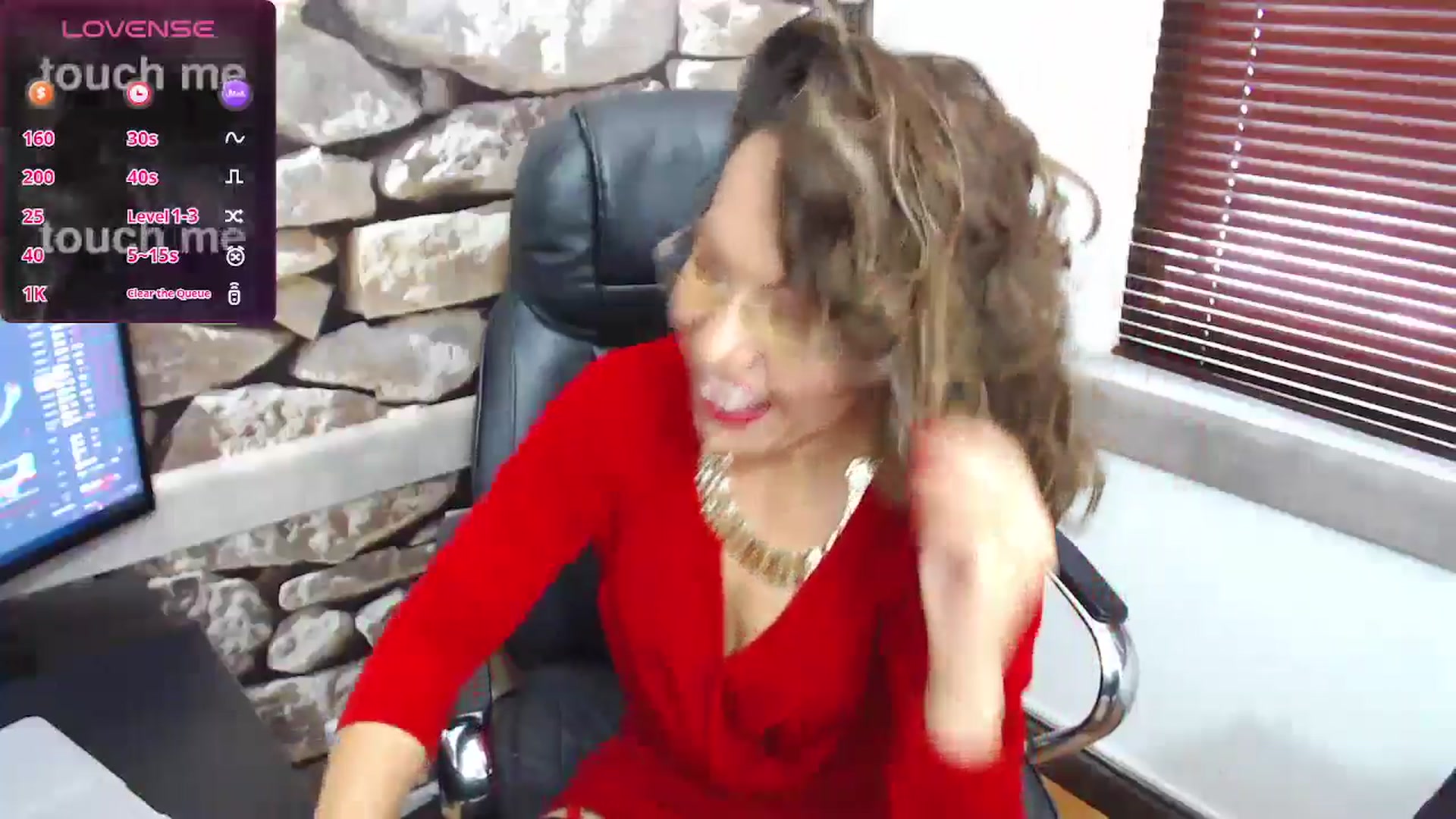 Gallery image thumbnail from office_secret's myfreecams stream on, 08/20/2024, 19:04 image 18 of 20