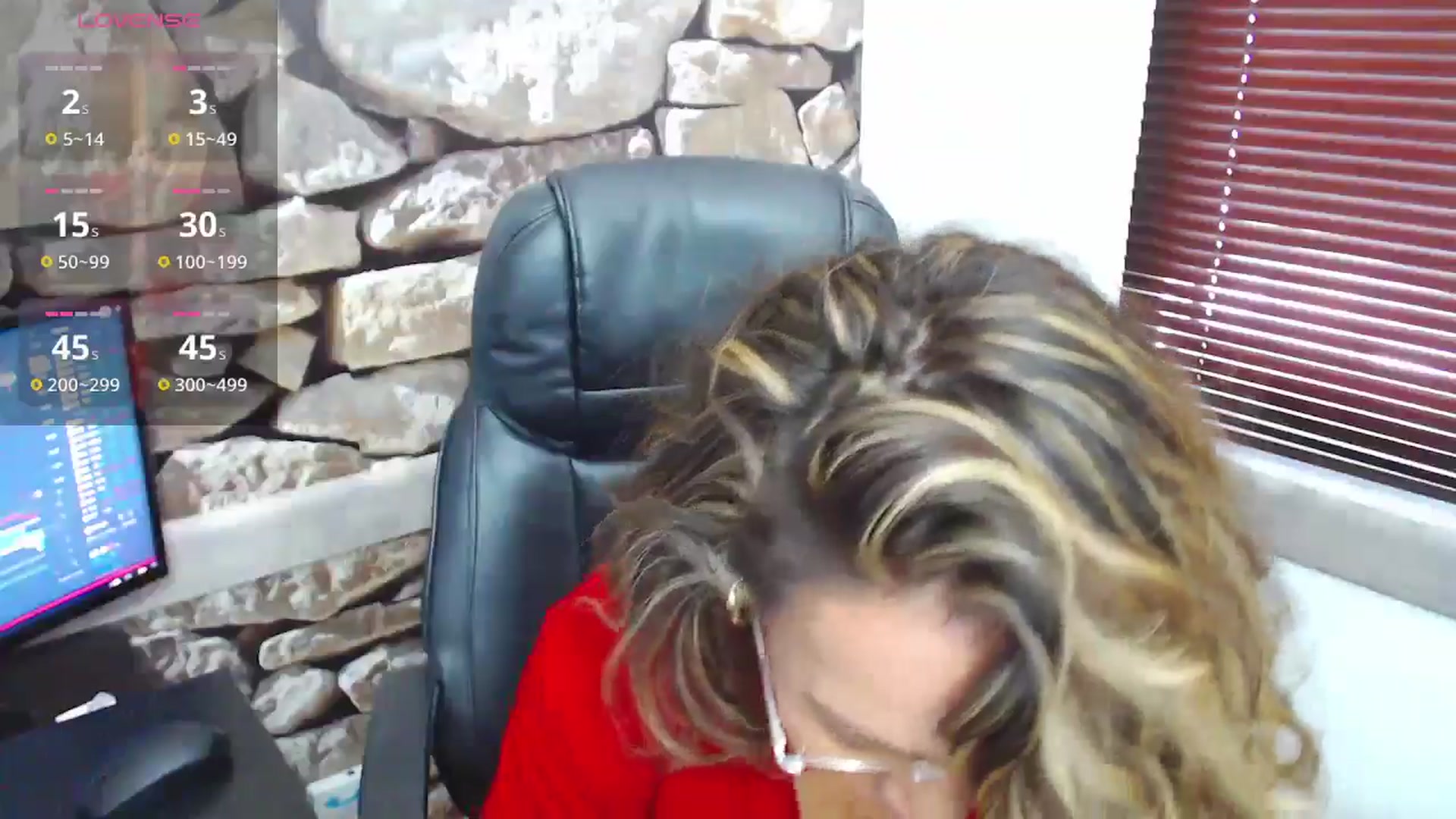 Gallery image thumbnail from office_secret's myfreecams stream on, 10/24/2024, 19:30 image 4 of 20