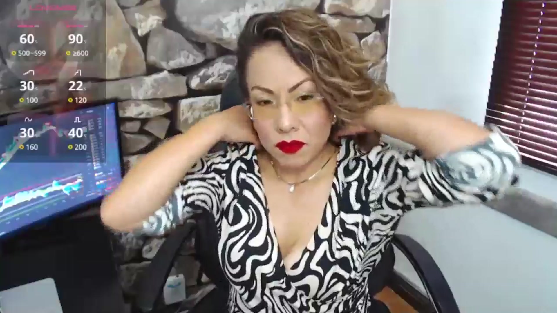 Gallery image thumbnail from office_secret's myfreecams stream on, 11/12/2024, 17:07 image 5 of 20