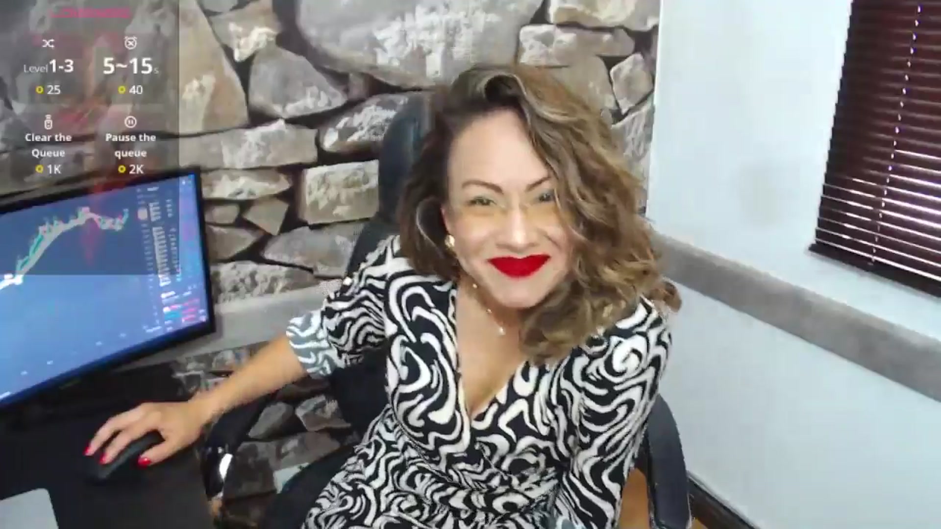 Gallery image thumbnail from office_secret's myfreecams stream on, 11/12/2024, 19:16 image 2 of 20
