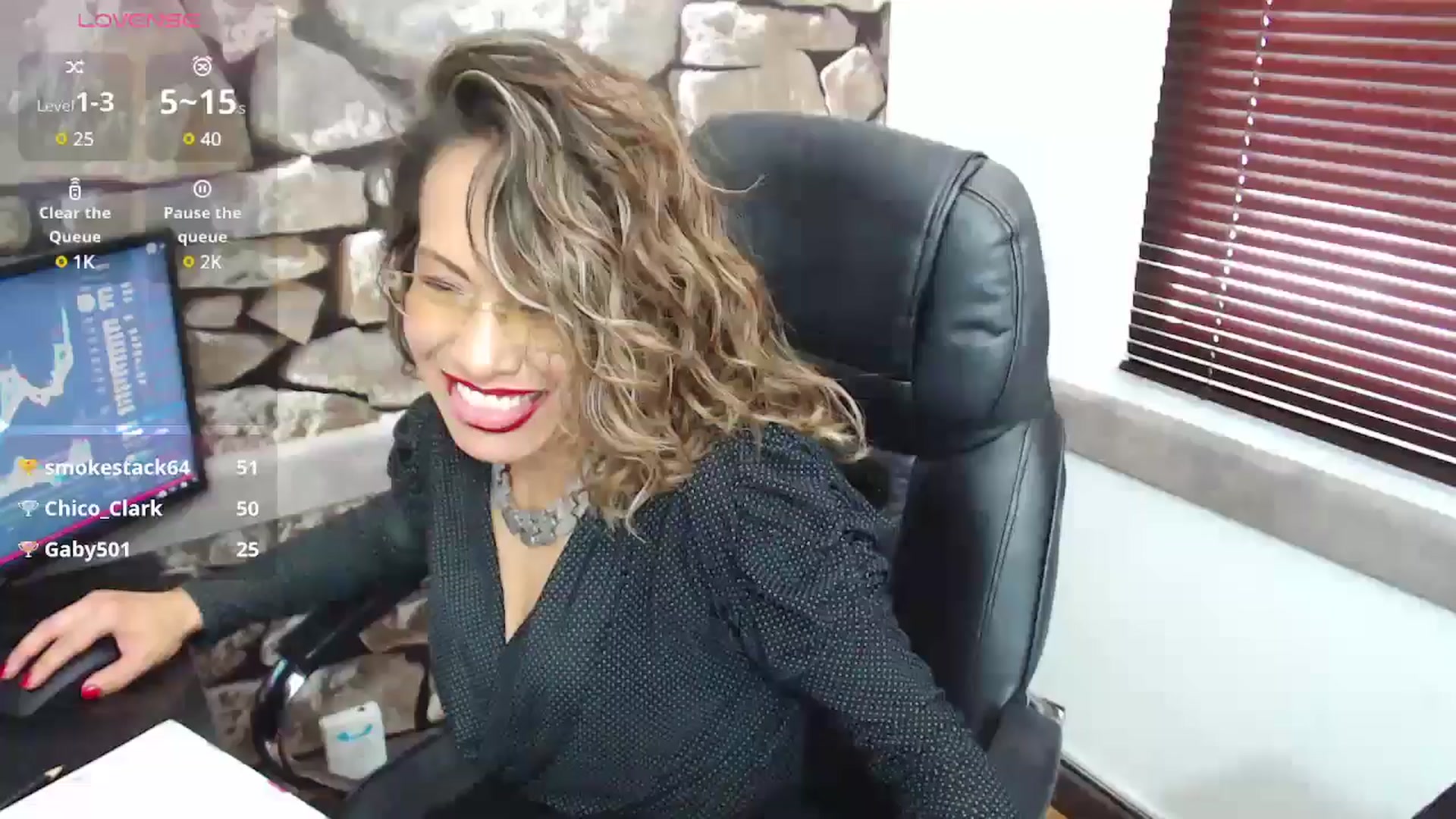 Gallery image thumbnail from office_secret's myfreecams stream on, 12/10/2024, 17:30 image 14 of 20
