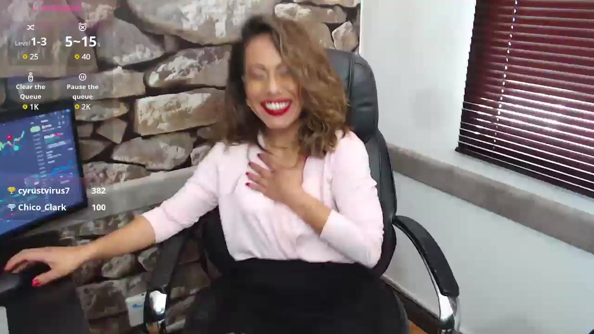 Gallery image thumbnail from office_secret's myfreecams stream on, 12/16/2024, 19:43 image 13 of 20