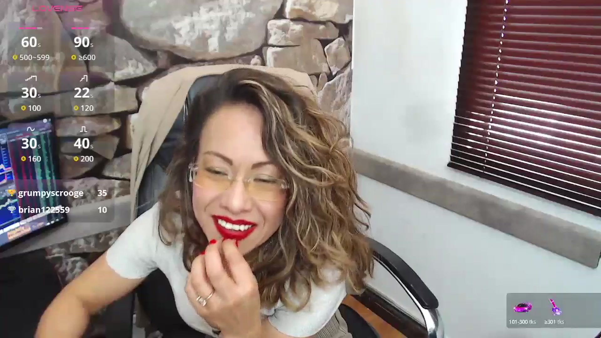 Gallery image thumbnail from office_secret's myfreecams stream on, 12/23/2024, 19:43 image 9 of 20