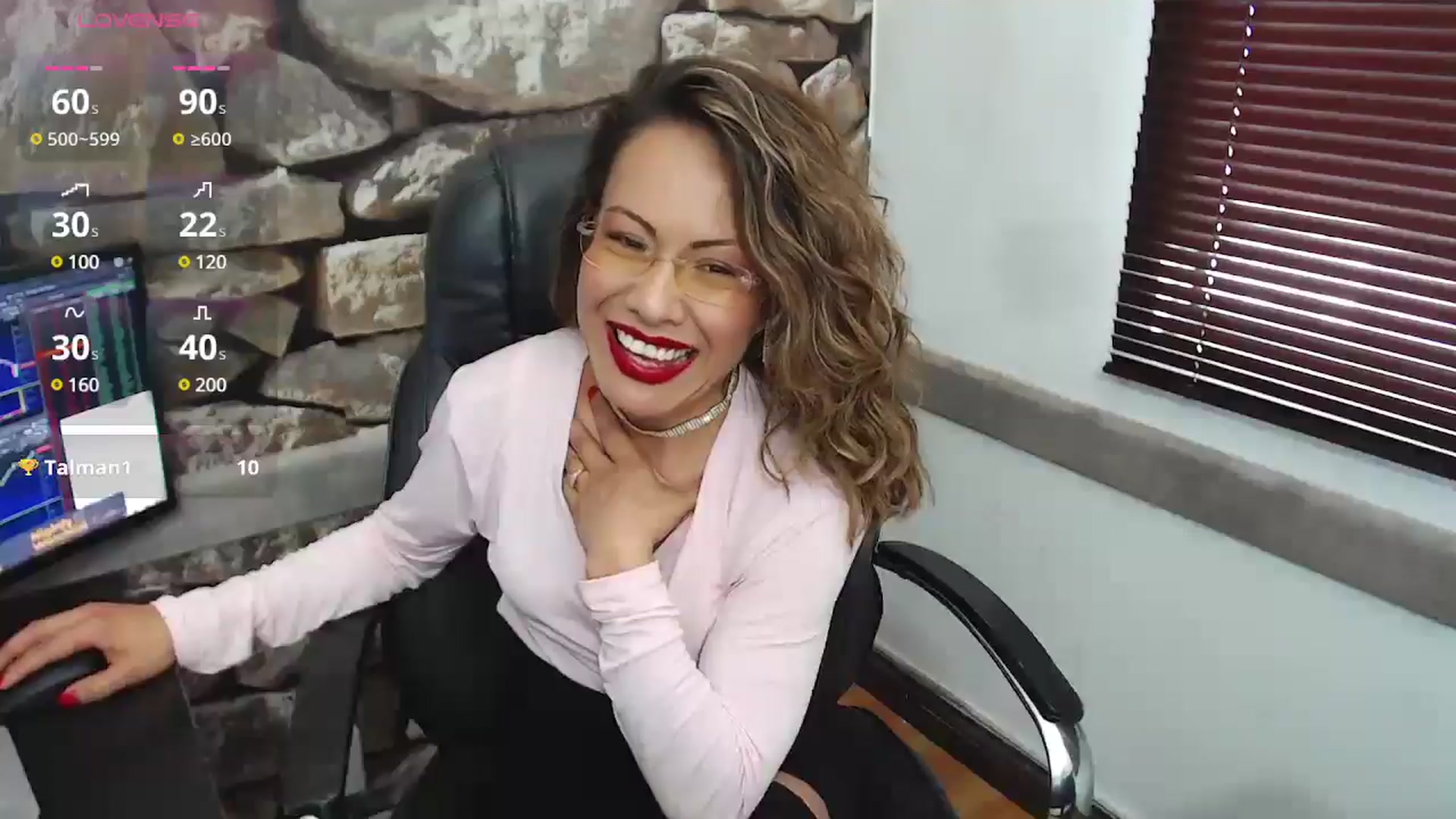 Gallery image thumbnail from office_secret's myfreecams stream on, 12/27/2024, 18:44 image 13 of 20