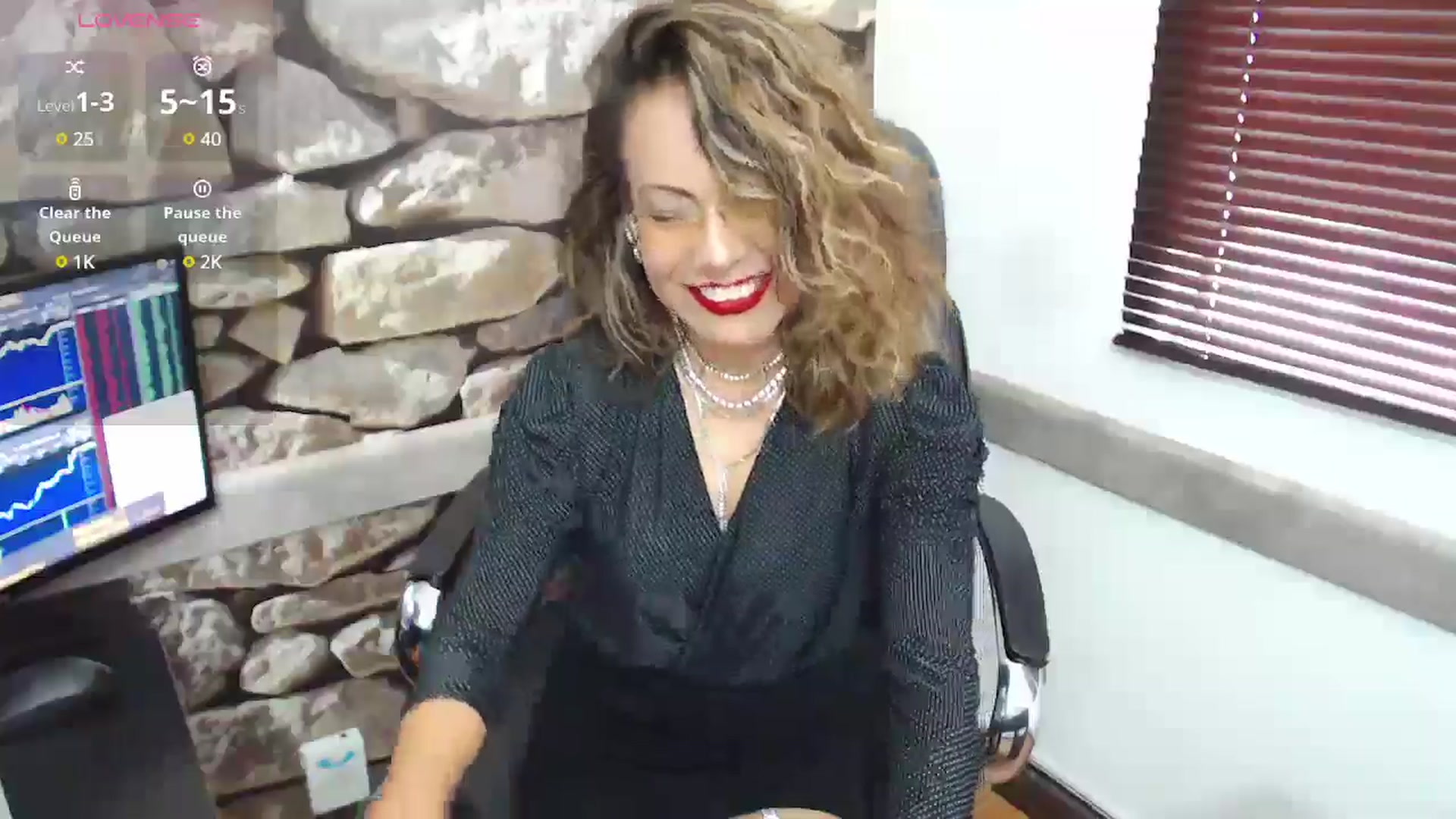 Gallery image thumbnail from office_secret's myfreecams stream on, 12/30/2024, 16:45 image 11 of 20