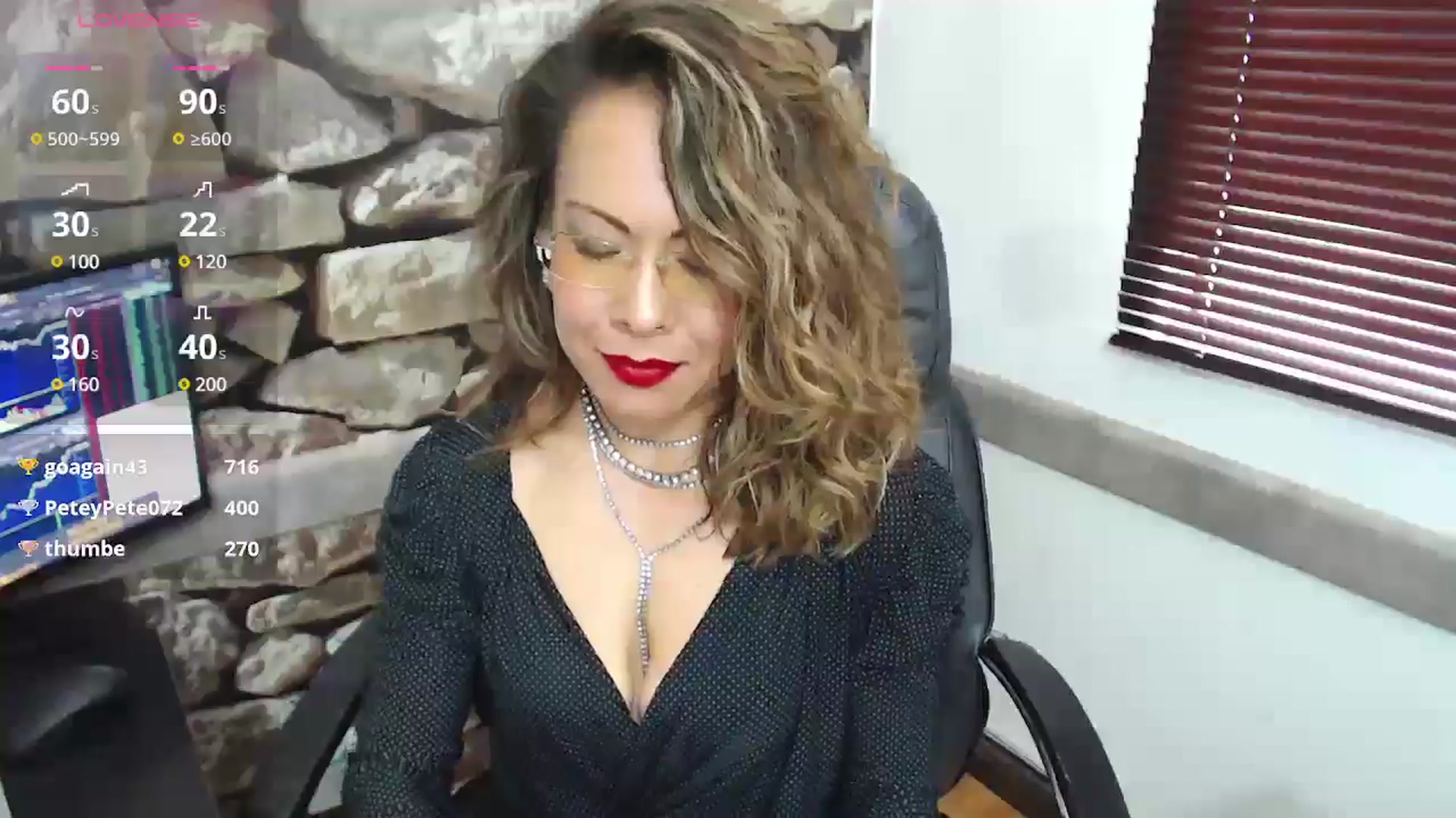 Gallery image thumbnail from office_secret's myfreecams stream on, 12/30/2024, 17:25 image 17 of 20