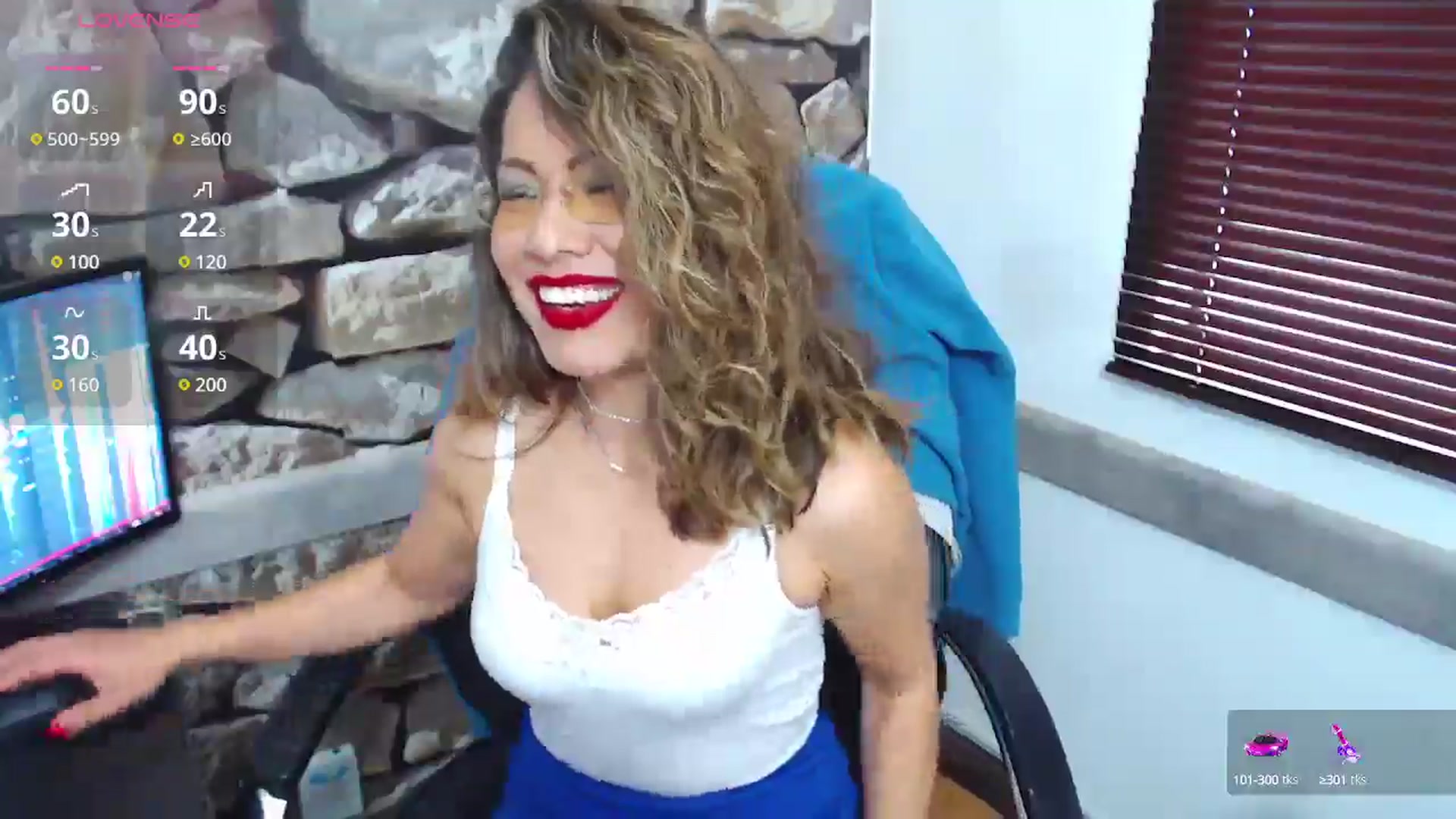 Gallery image thumbnail from office_secret's myfreecams stream on, 01/02/2025, 19:01 image 18 of 20