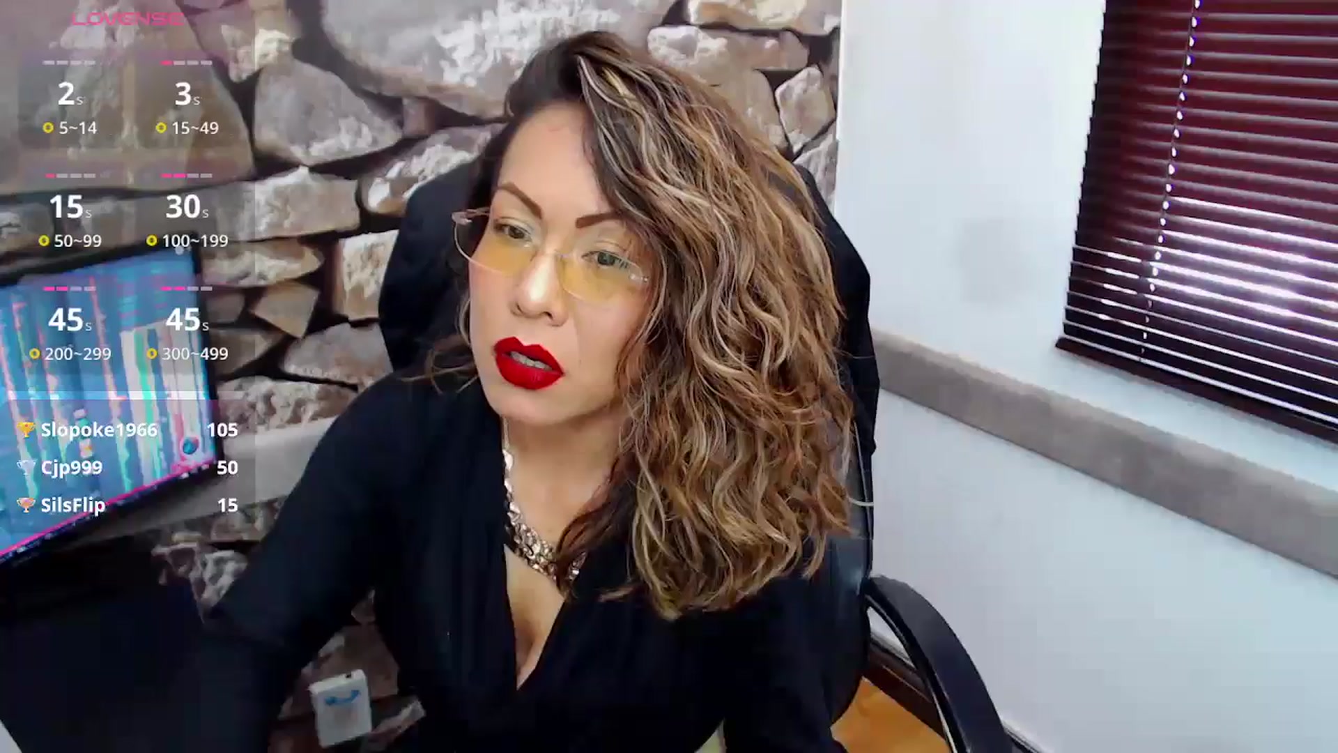 Gallery image thumbnail from office_secret's myfreecams stream on, 01/10/2025, 17:57 image 14 of 20