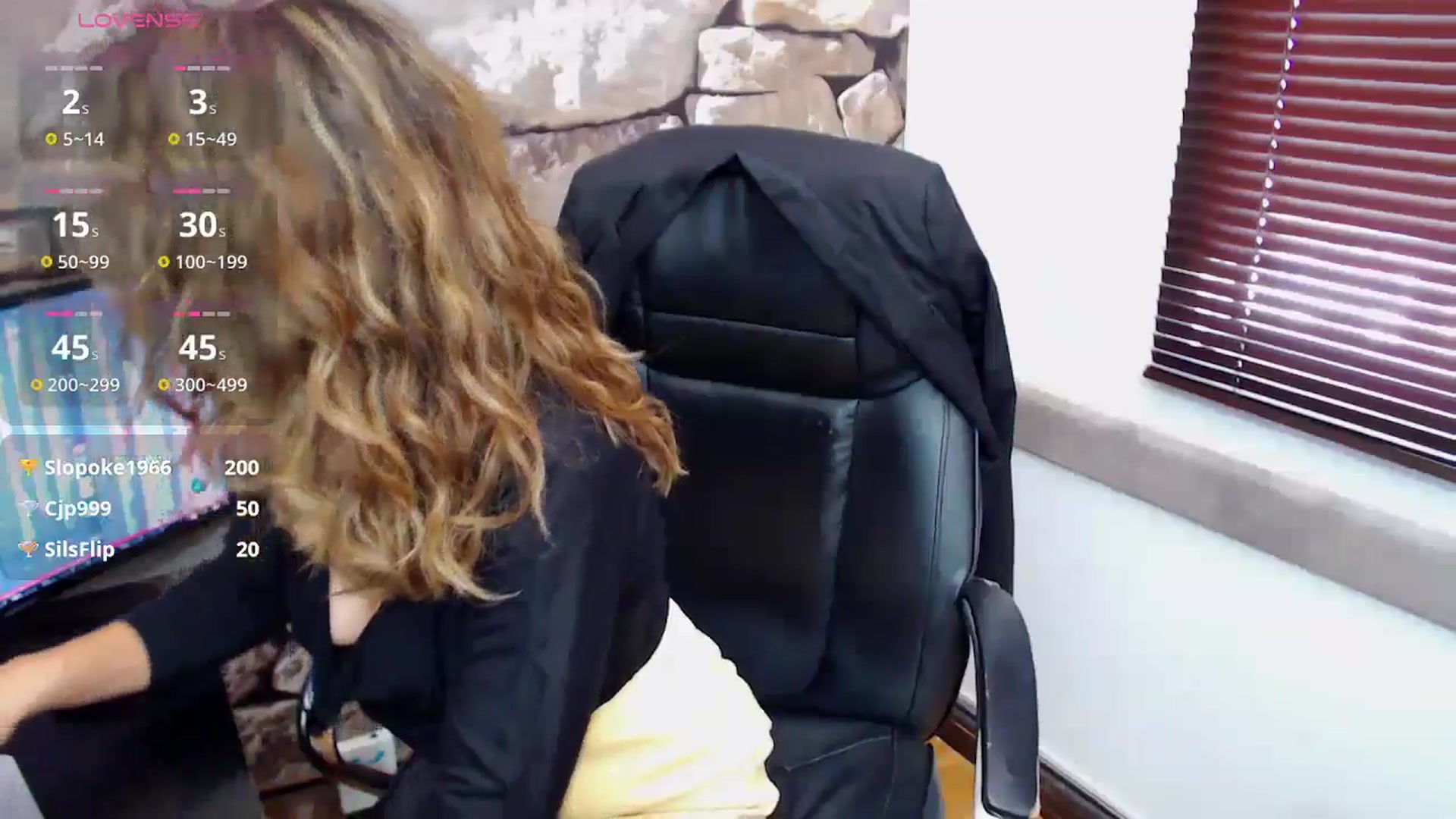 Gallery image thumbnail from office_secret's myfreecams stream on, 01/10/2025, 20:00 image 4 of 20