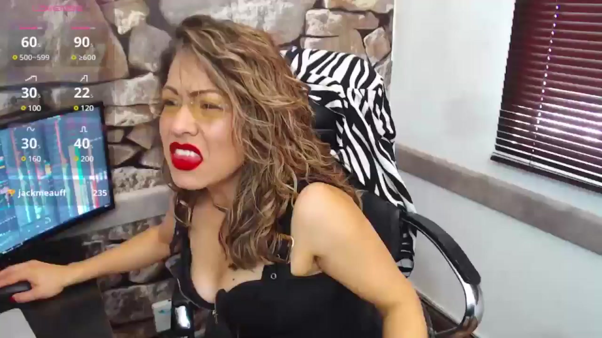 Gallery image thumbnail from office_secret's myfreecams stream on, 01/13/2025, 18:49 image 13 of 20