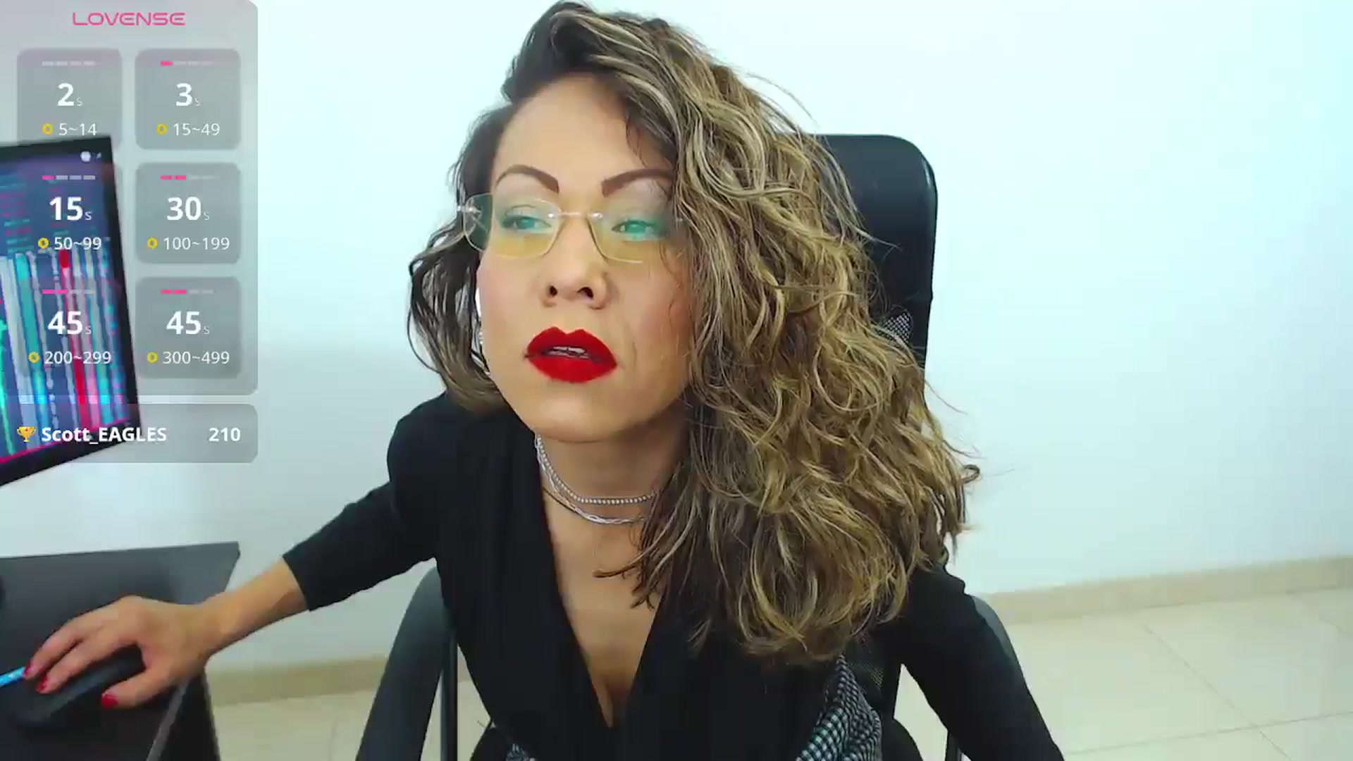 Gallery image thumbnail from office_secret's myfreecams stream on, 01/21/2025, 17:14 image 6 of 20