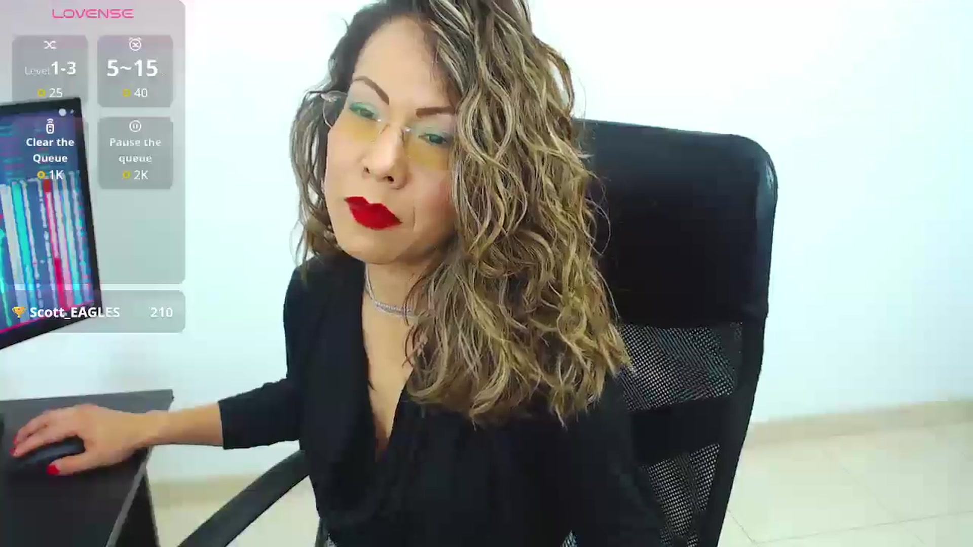 Gallery image thumbnail from office_secret's myfreecams stream on, 01/21/2025, 17:14 image 17 of 20