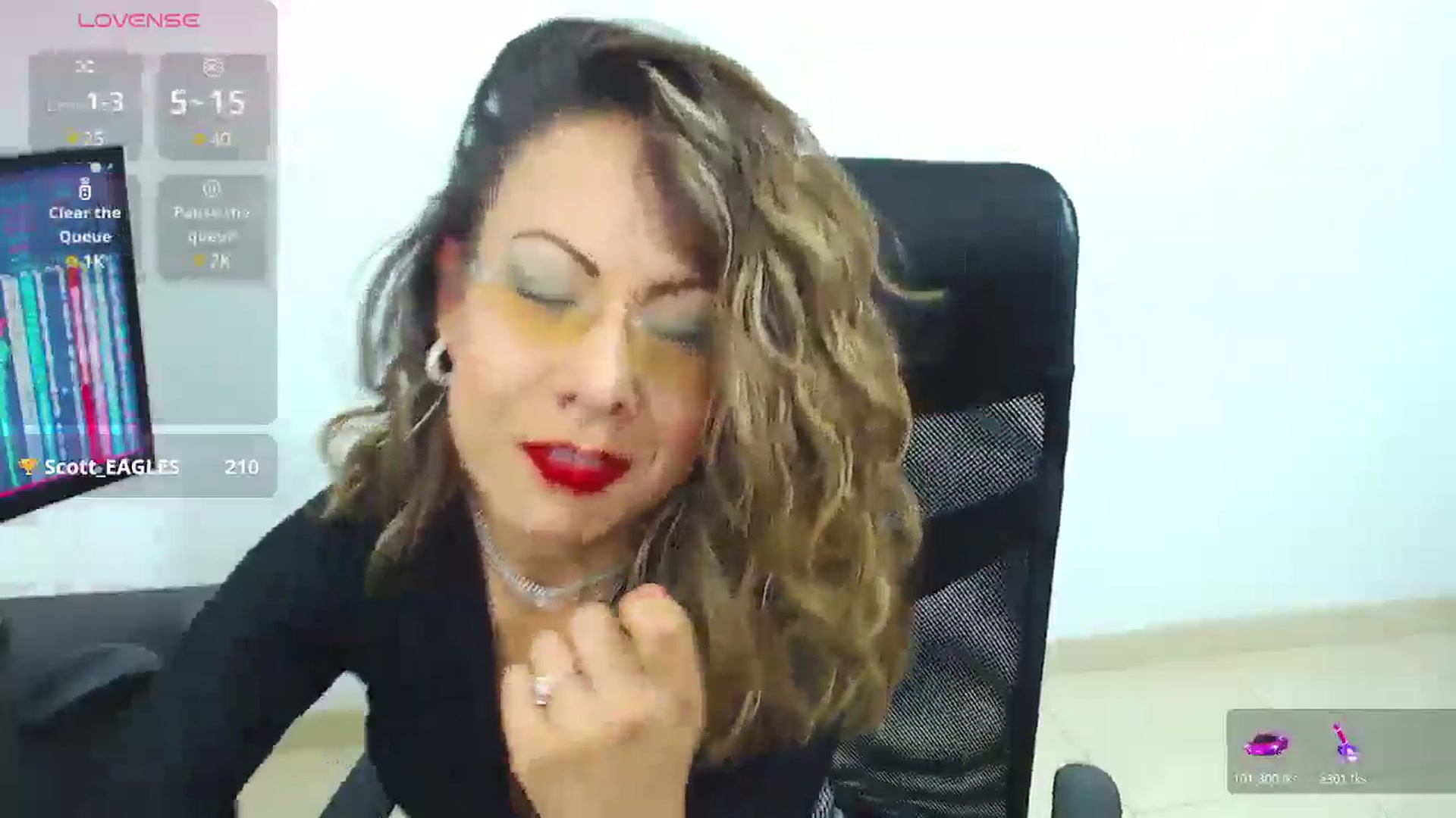 Gallery image thumbnail from office_secret's myfreecams stream on, 01/21/2025, 19:25 image 8 of 20