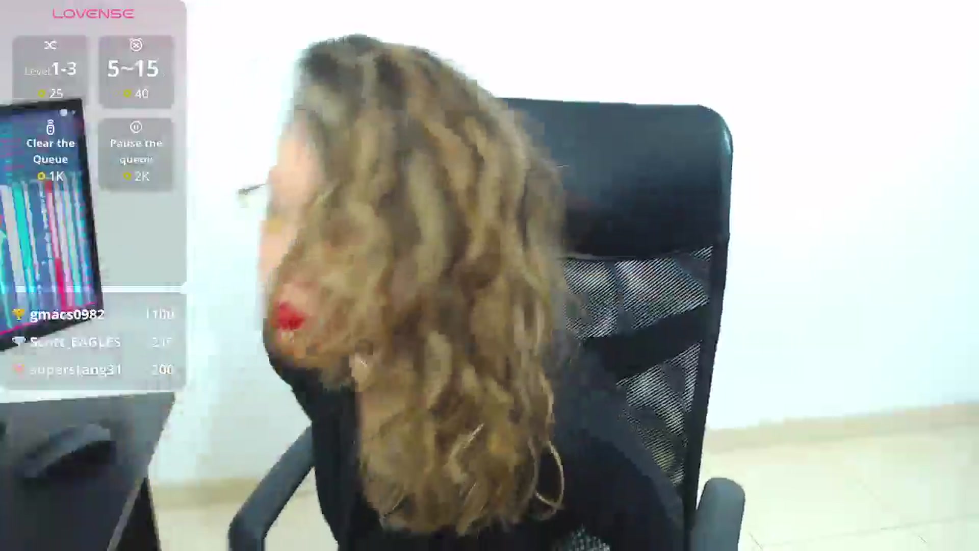 Gallery image thumbnail from office_secret's myfreecams stream on, 01/21/2025, 19:25 image 12 of 20