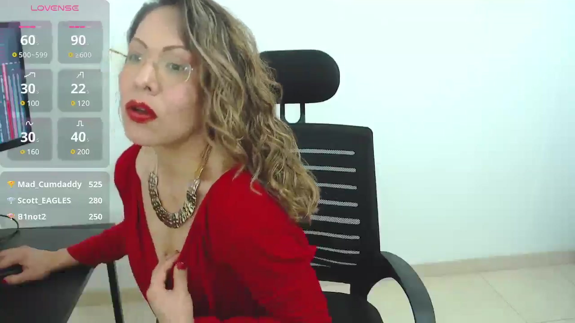Gallery image thumbnail from office_secret's myfreecams stream on, 02/03/2025, 19:40 image 17 of 20