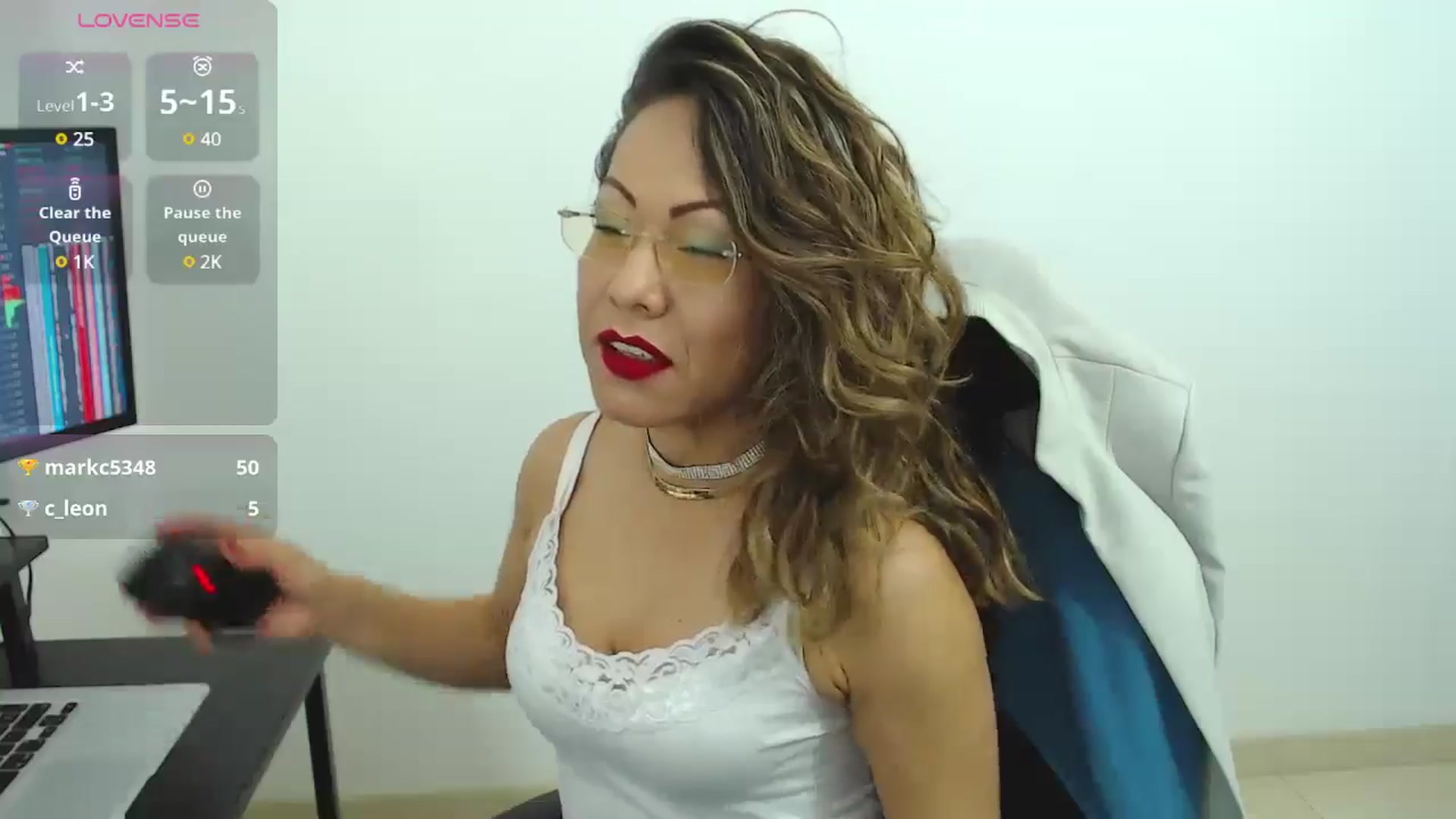 Gallery image thumbnail from office_secret's myfreecams stream on, 02/06/2025, 18:07 image 11 of 20