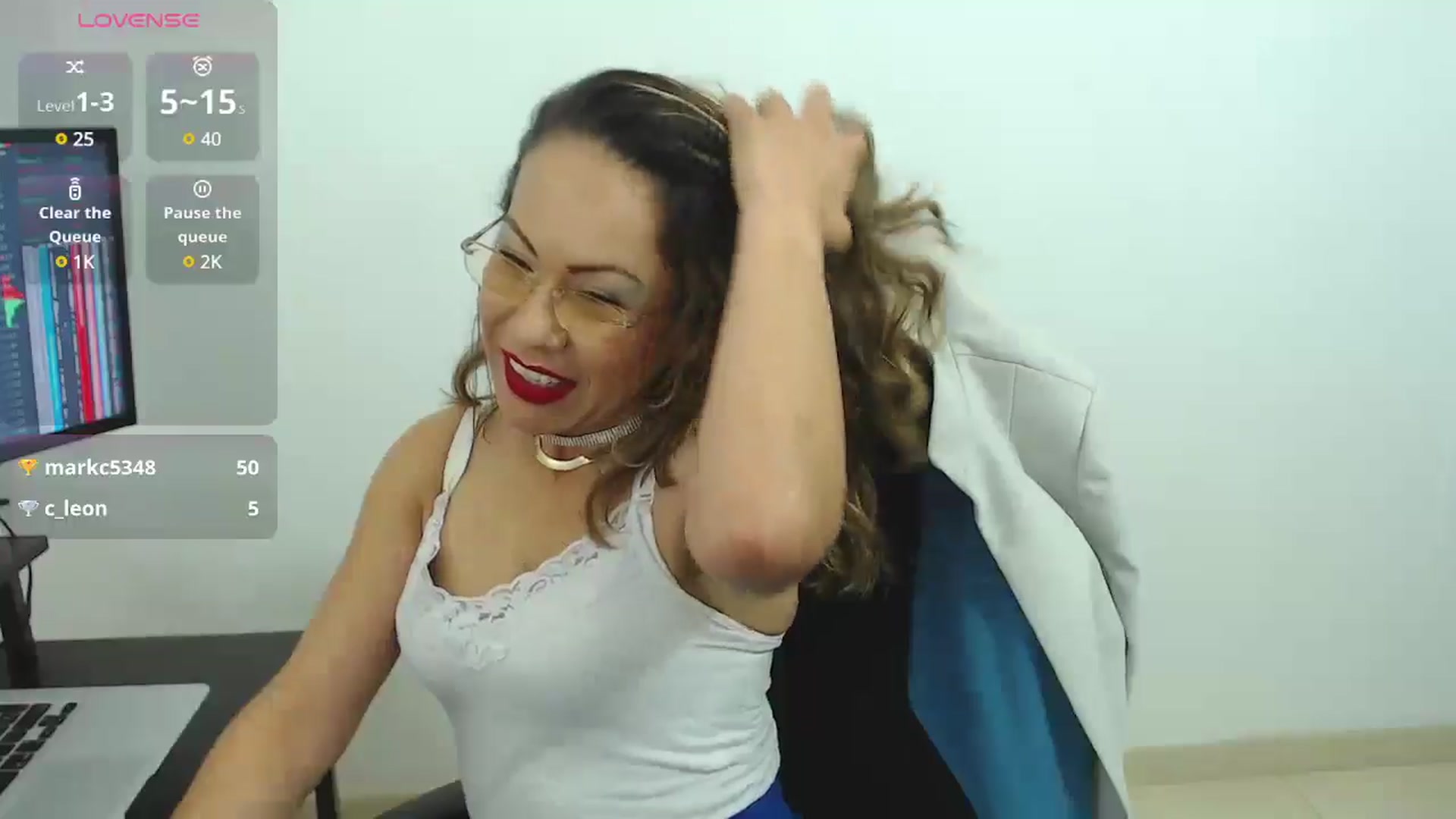 Gallery image thumbnail from office_secret's myfreecams stream on, 02/06/2025, 18:07 image 12 of 20