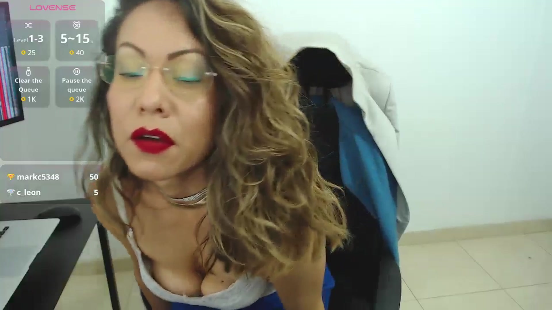 Gallery image thumbnail from office_secret's myfreecams stream on, 02/06/2025, 19:37 image 3 of 20