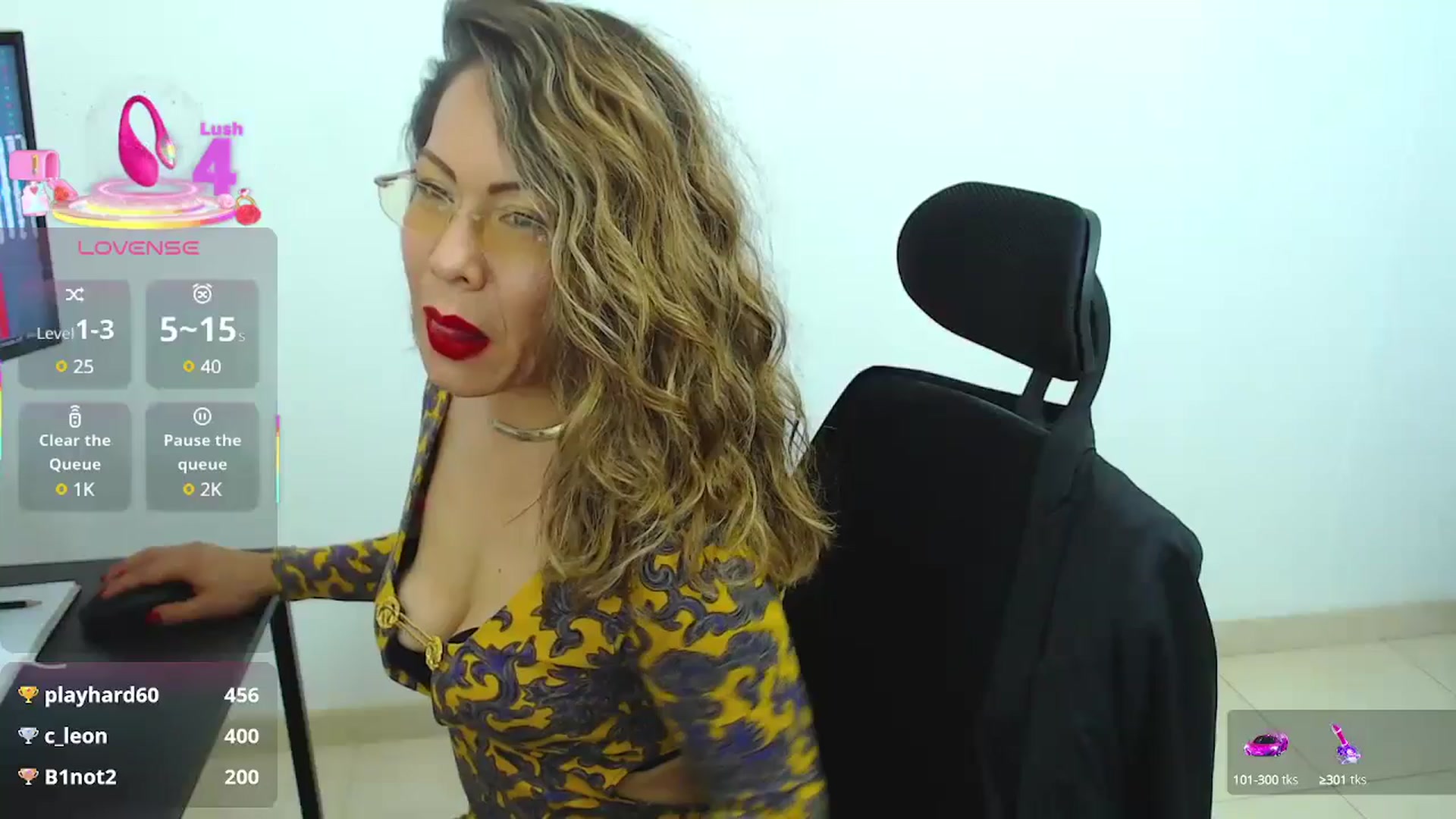 Gallery image thumbnail from office_secret's myfreecams stream on, 02/21/2025, 19:47 image 16 of 20