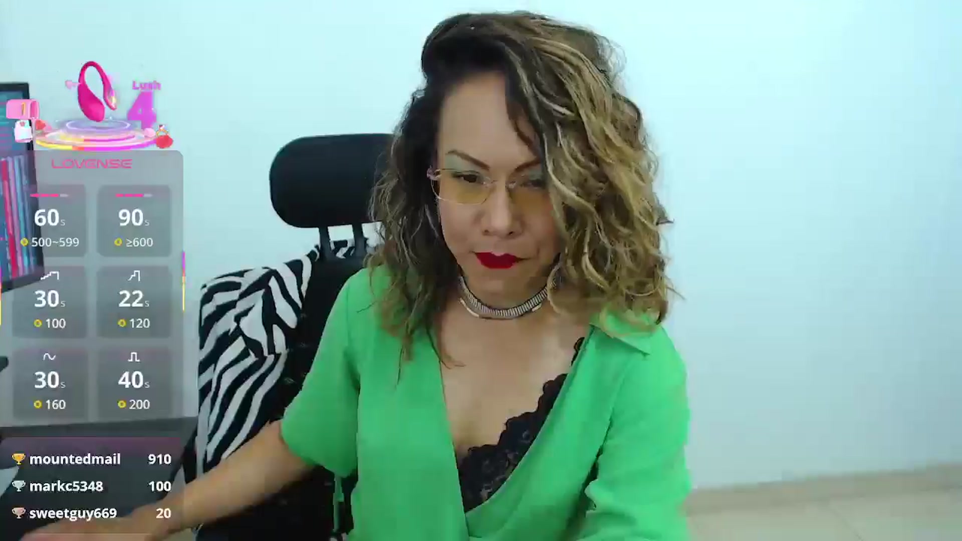 Gallery image thumbnail from office_secret's myfreecams stream on, 03/03/2025, 17:41 image 11 of 20