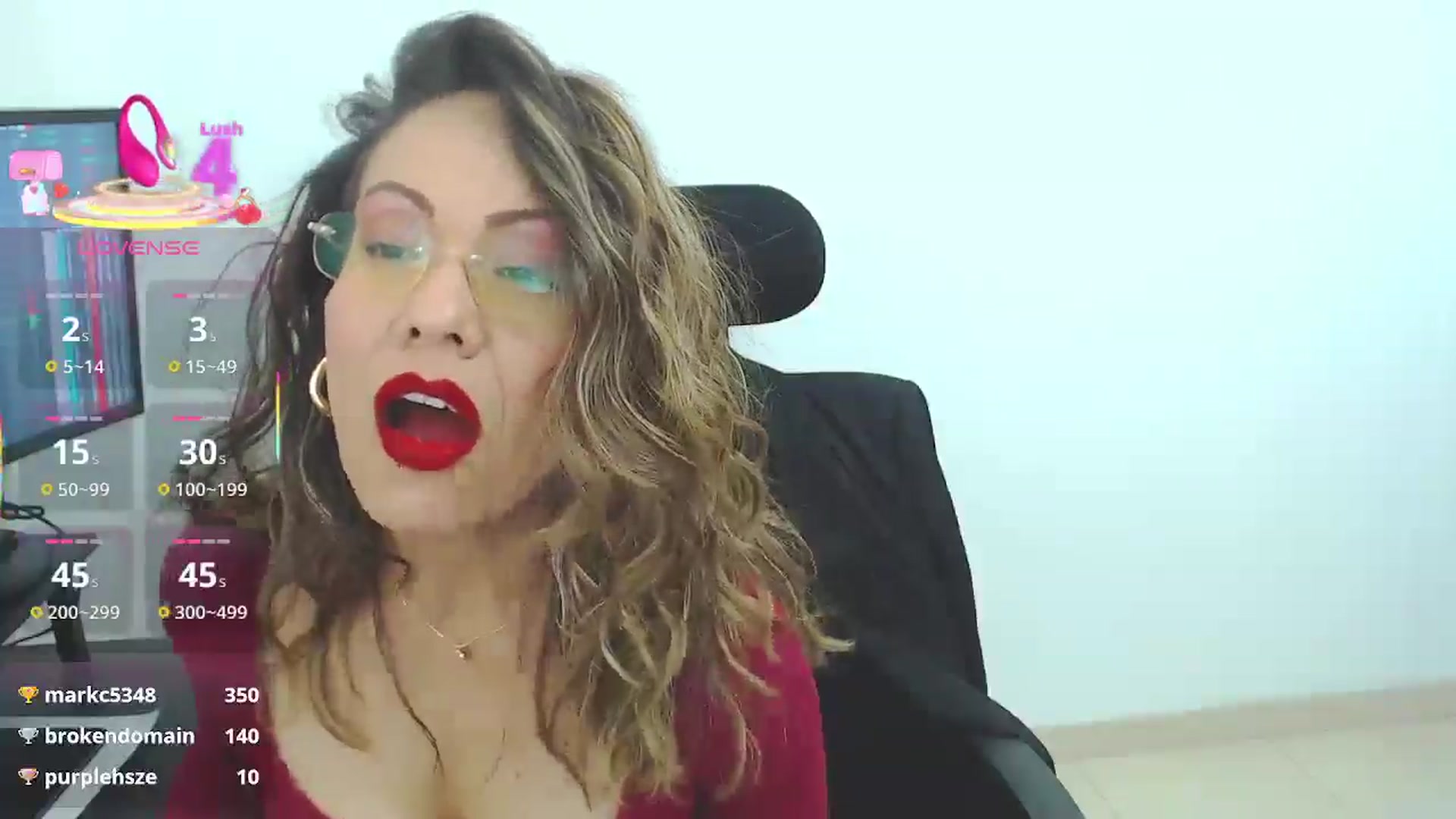 Gallery image thumbnail from office_secret's myfreecams stream on, 03/10/2025, 19:39 image 12 of 20