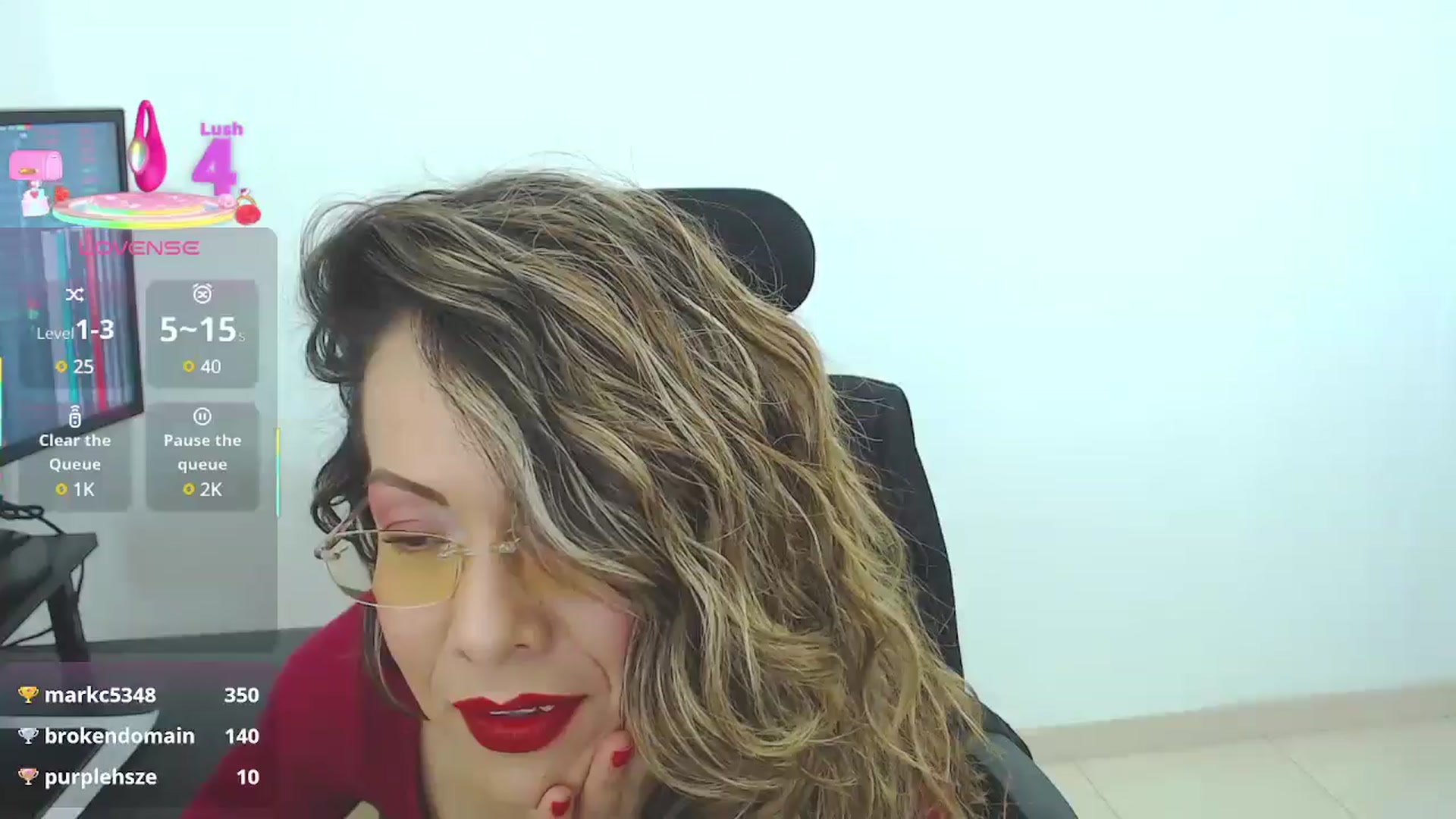 Gallery image thumbnail from office_secret's myfreecams stream on, 03/10/2025, 19:39 image 16 of 20