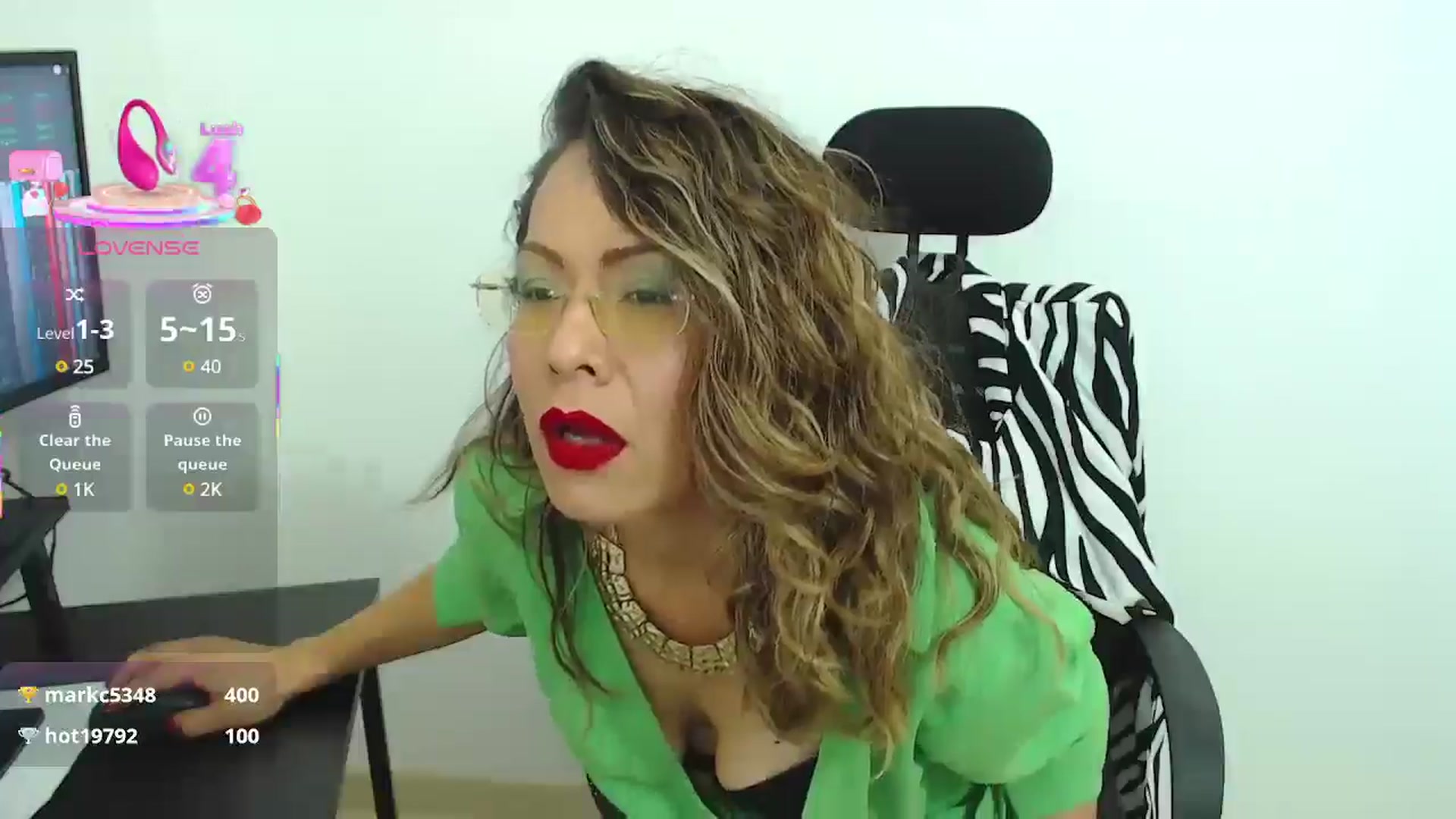 Gallery image thumbnail from office_secret's myfreecams stream on, 03/14/2025, 18:51 image 11 of 20