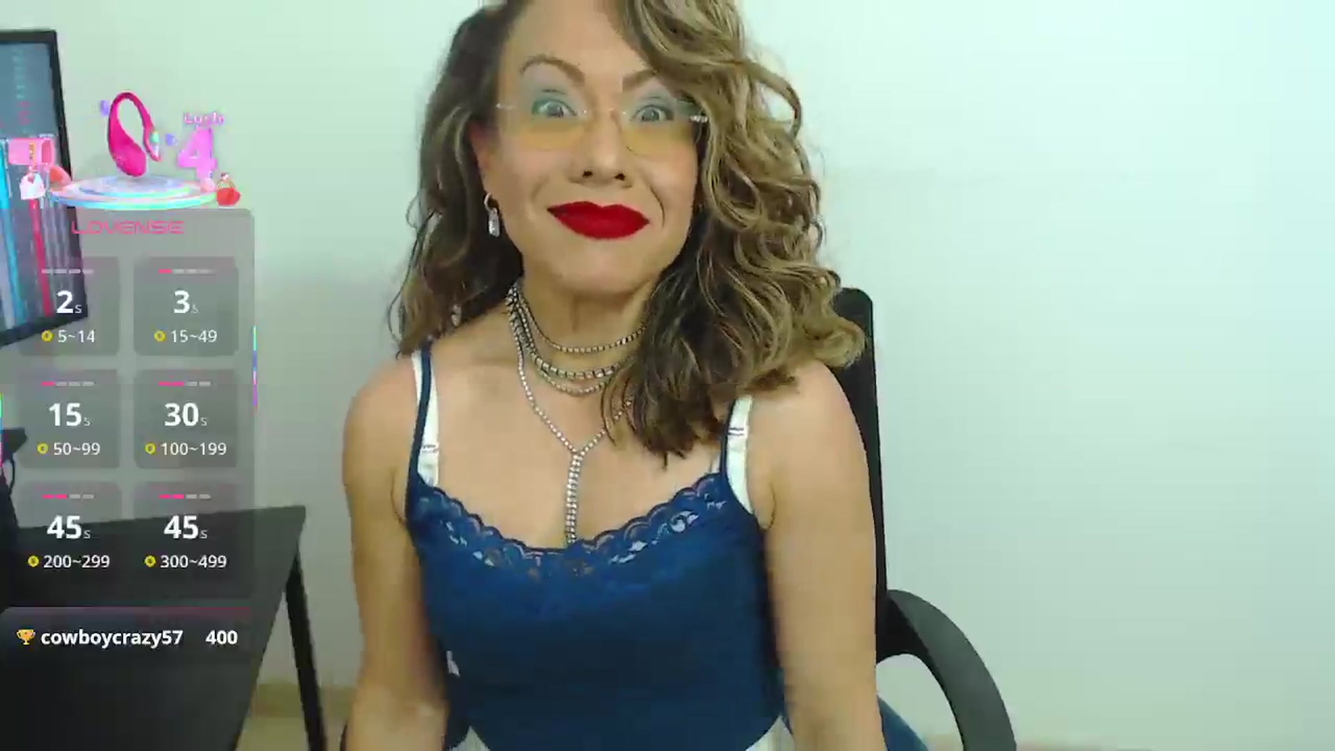 Gallery image thumbnail from office_secret's myfreecams stream on, 03/27/2025, 17:08 image 13 of 20