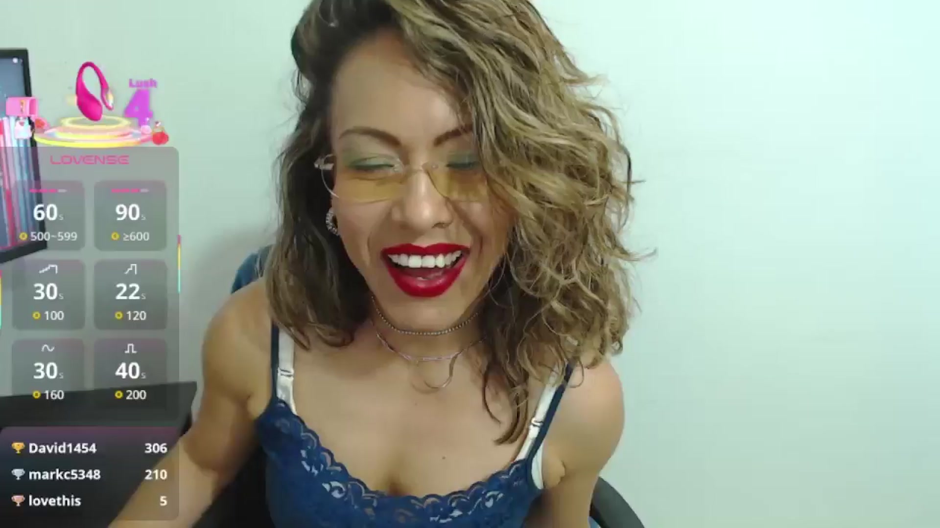 Gallery image thumbnail from office_secret's myfreecams stream on, 04/04/2025, 20:20 image 3 of 20